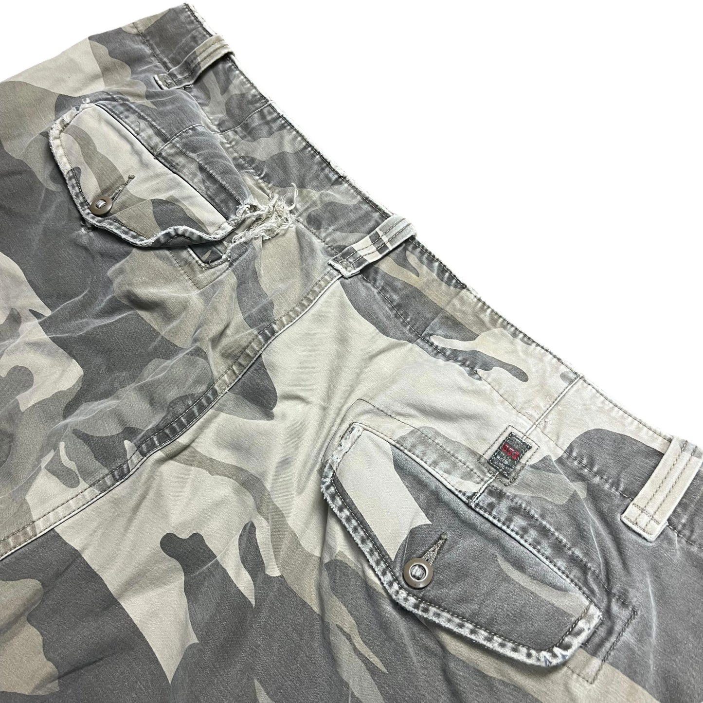 Old Navy Desert Camo Baggy Cargo Shorts - 40"