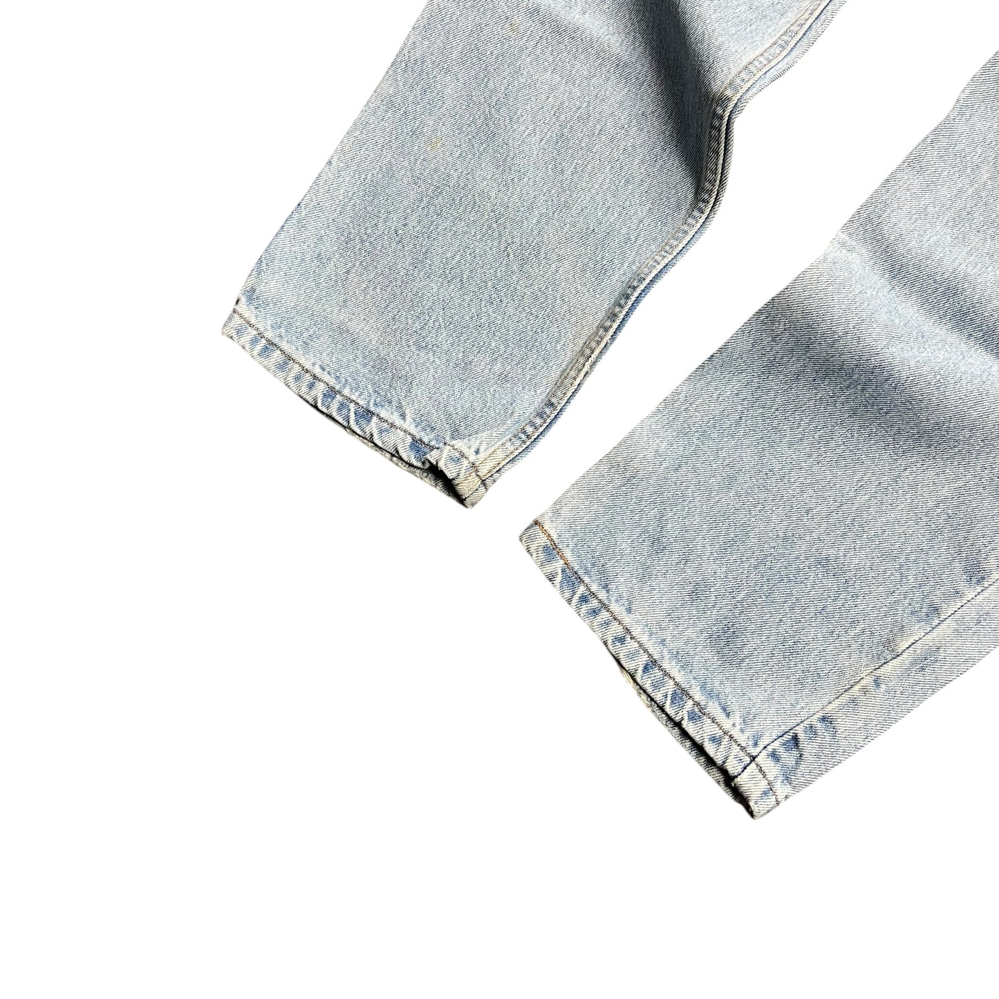 Levi’s 550 Light Wash Dirty Jeans - 30”