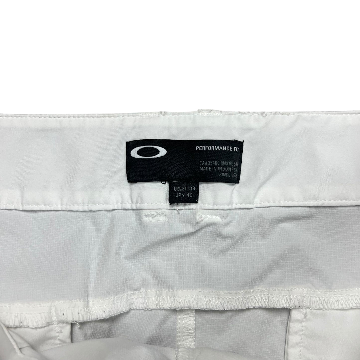 Oakley White Lightweight Performance Shorts - 38"
