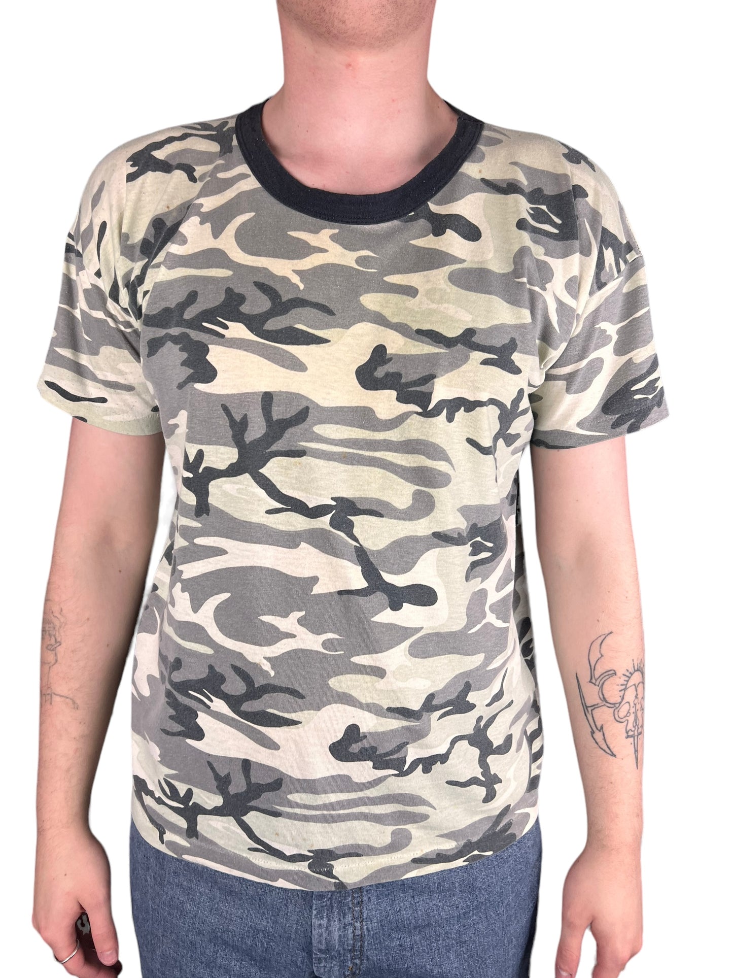 Black & White Army Camo T-shirt - L