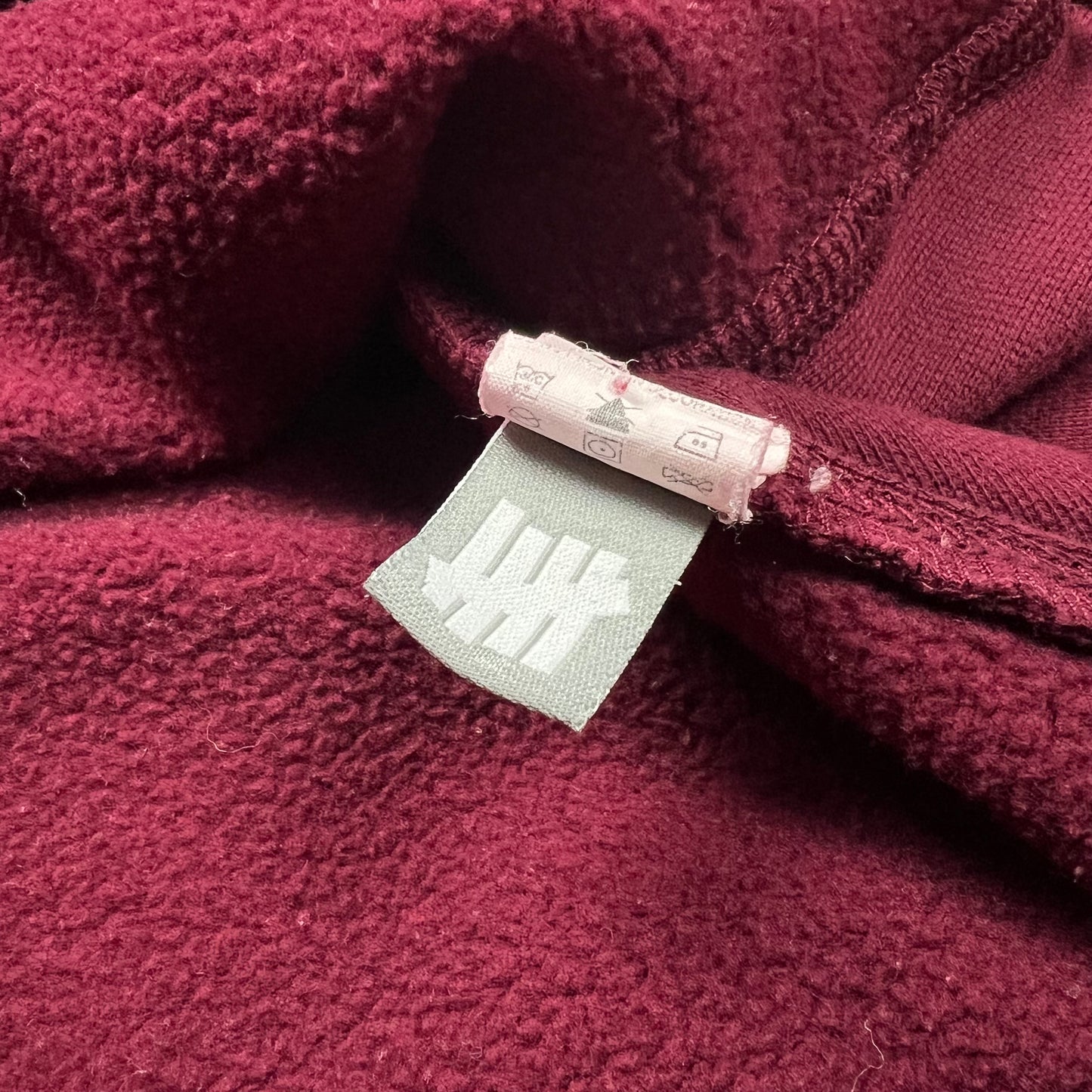 Undefeated Burgundy Logo Crewneck Sweatshirt - L