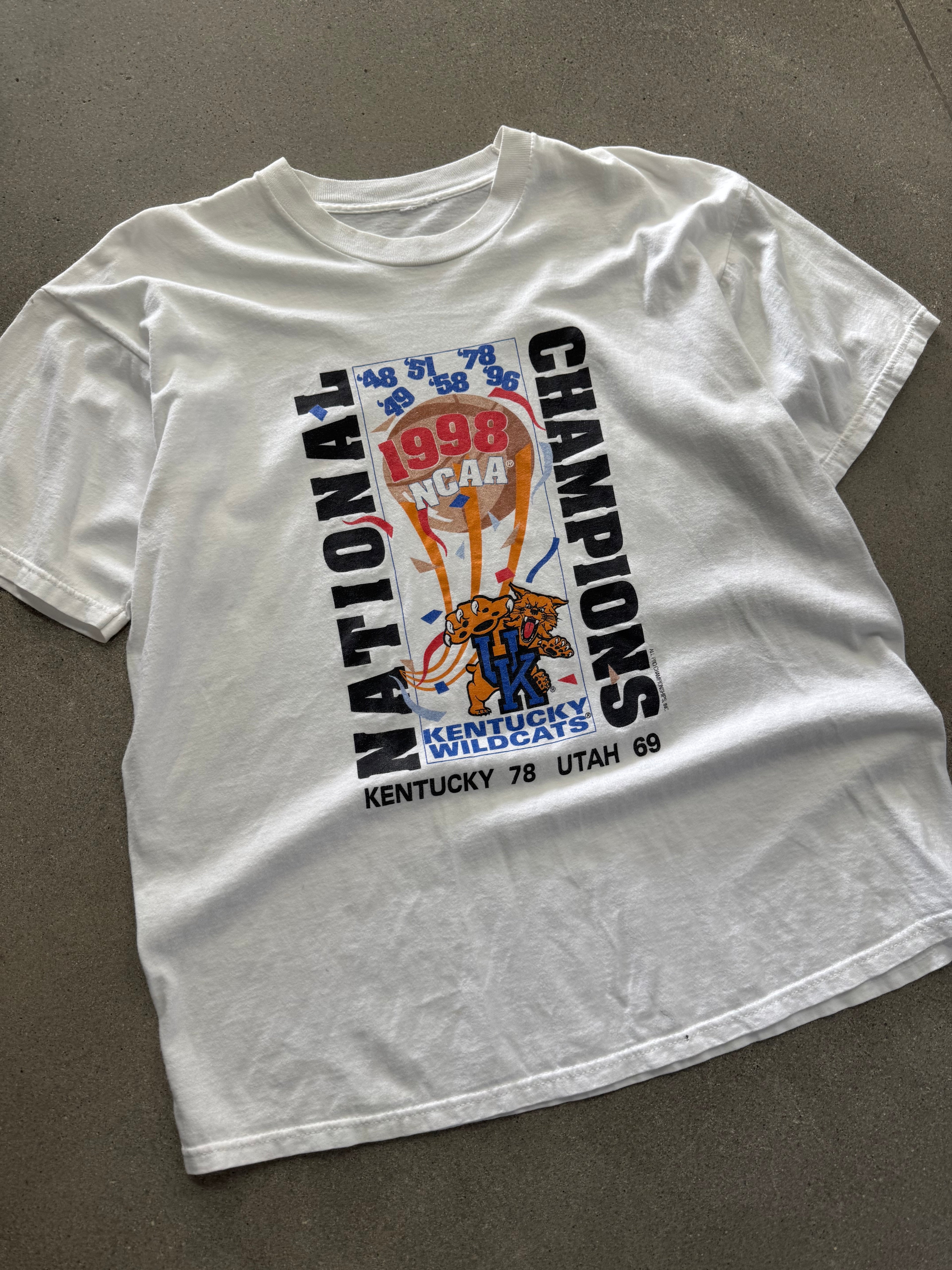 1998 Kentucky Wildcats NCAA Basketball Champions T-Shirt - XL
