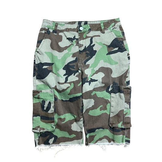Lightweight Woodland Camo Capris - 32"
