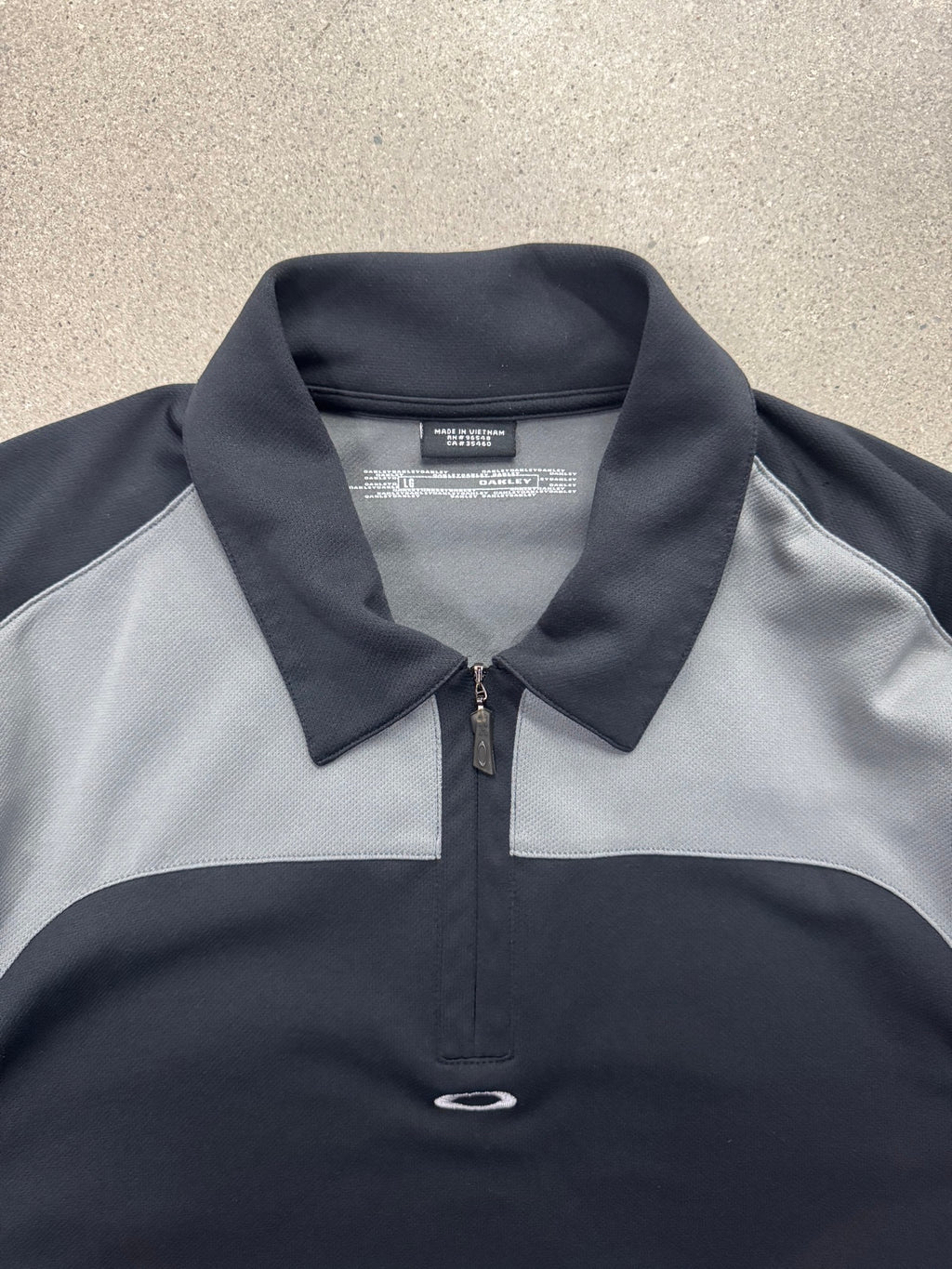 Oakley Two-Tone O-Sync Tech Zip Polo Shirt - L