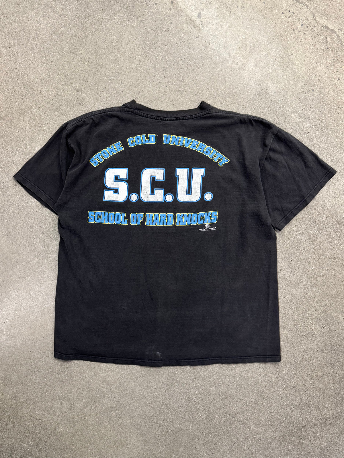 1998 Stone Cold Steve Austin WWF University T-Shirt - XL