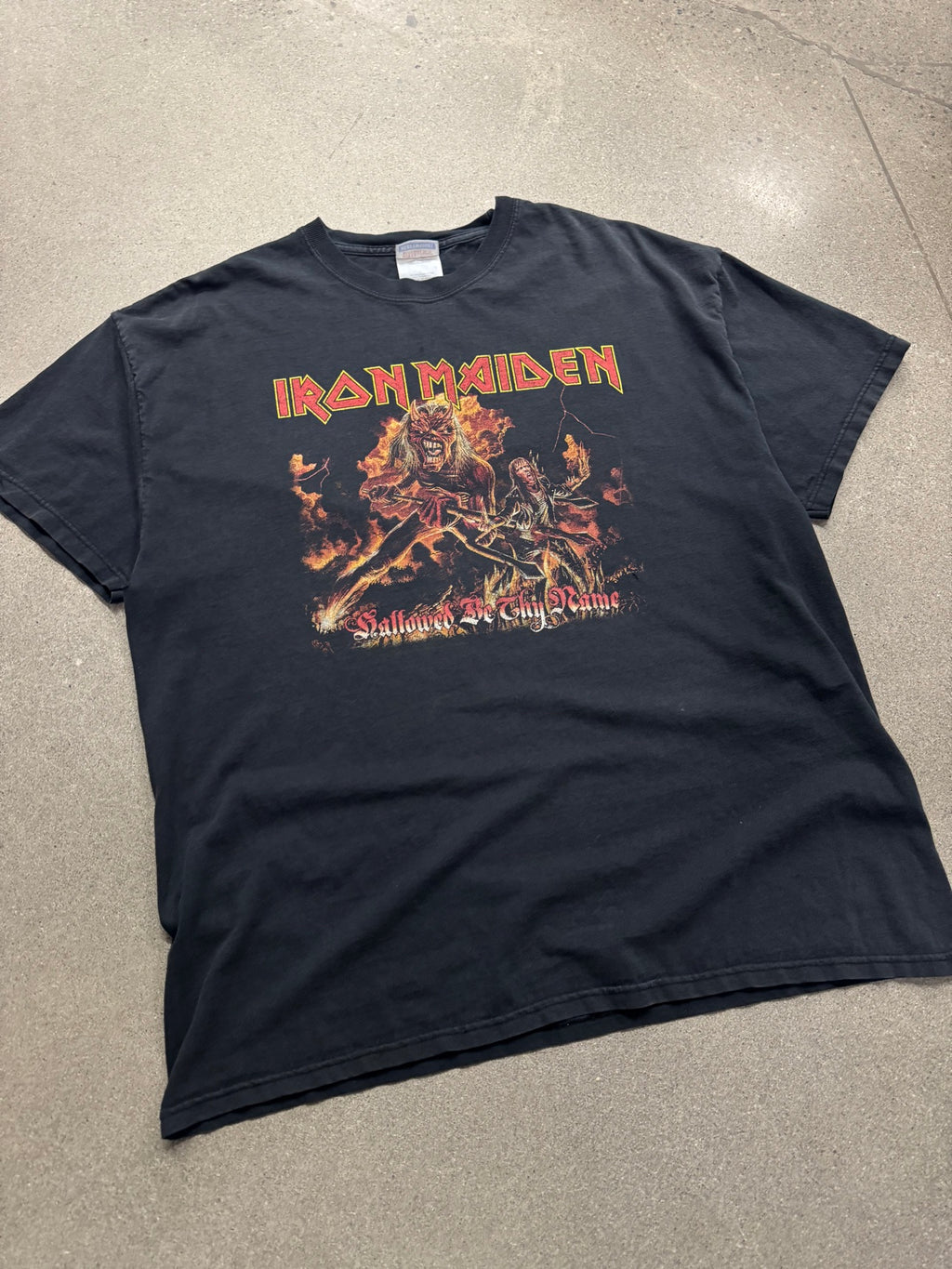 Iron Maiden Hallowed Be Thy Name T-Shirt - XL