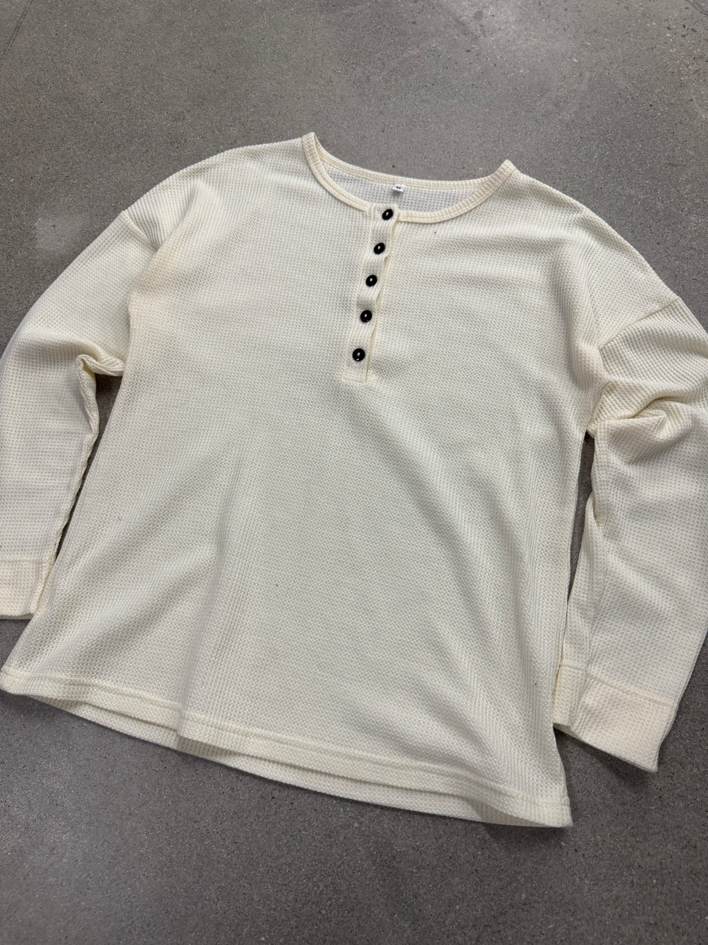 Blank Waffle-Knit Long Sleeve Henley Thermal Shirt - M