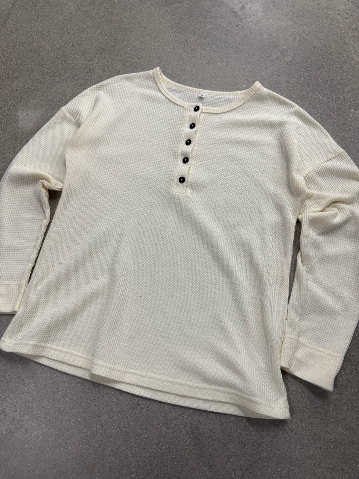 Blank Waffle-Knit Long Sleeve Henley Thermal Shirt - M