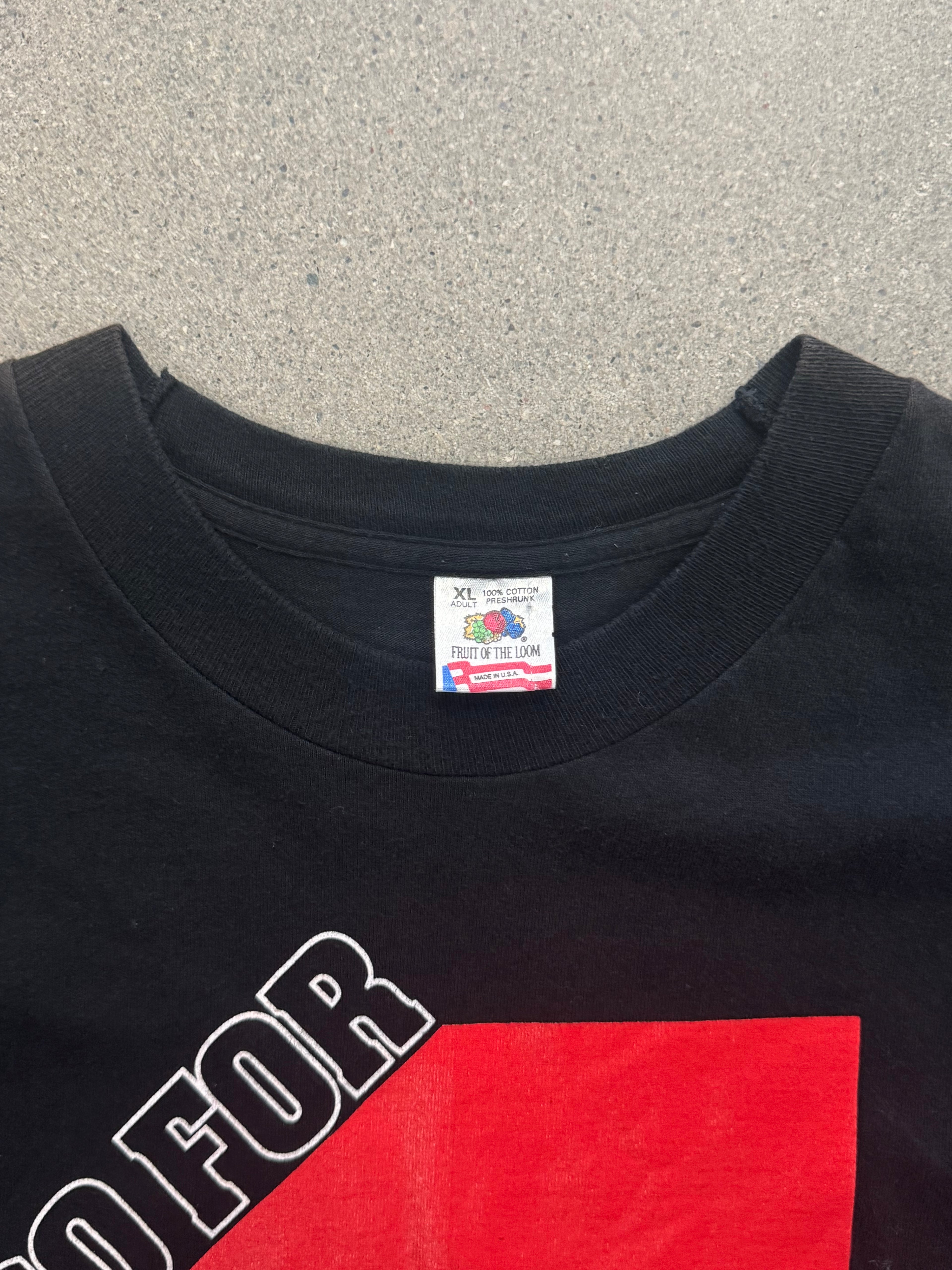1998 Chicago Bulls Go For 4 NBA T-Shirt – XL