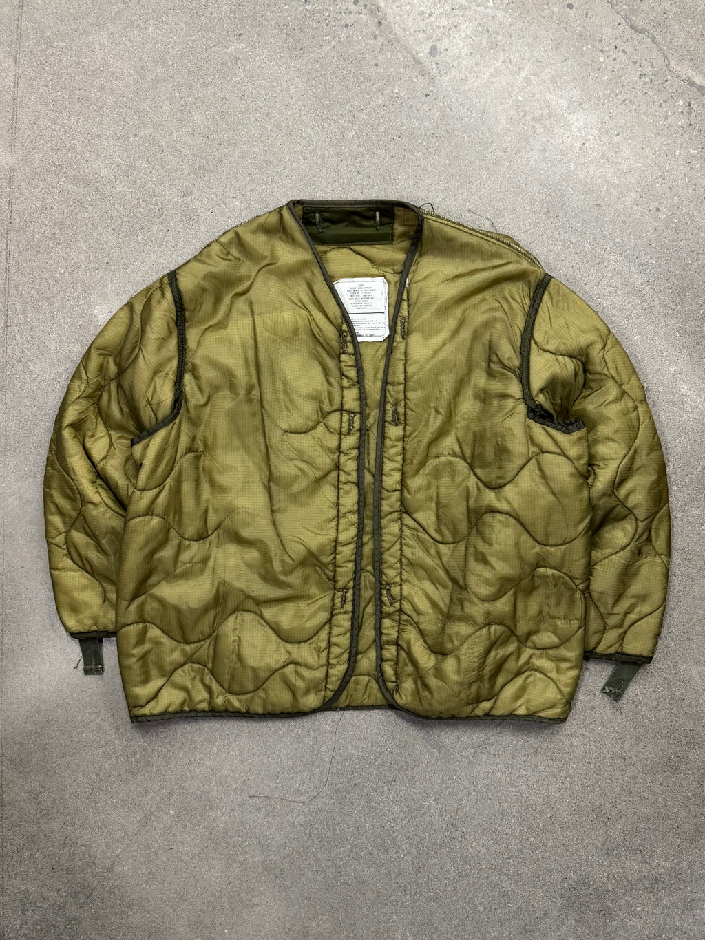 U.S. ARMY M-65 Quilted Field Jacket Liner - L
