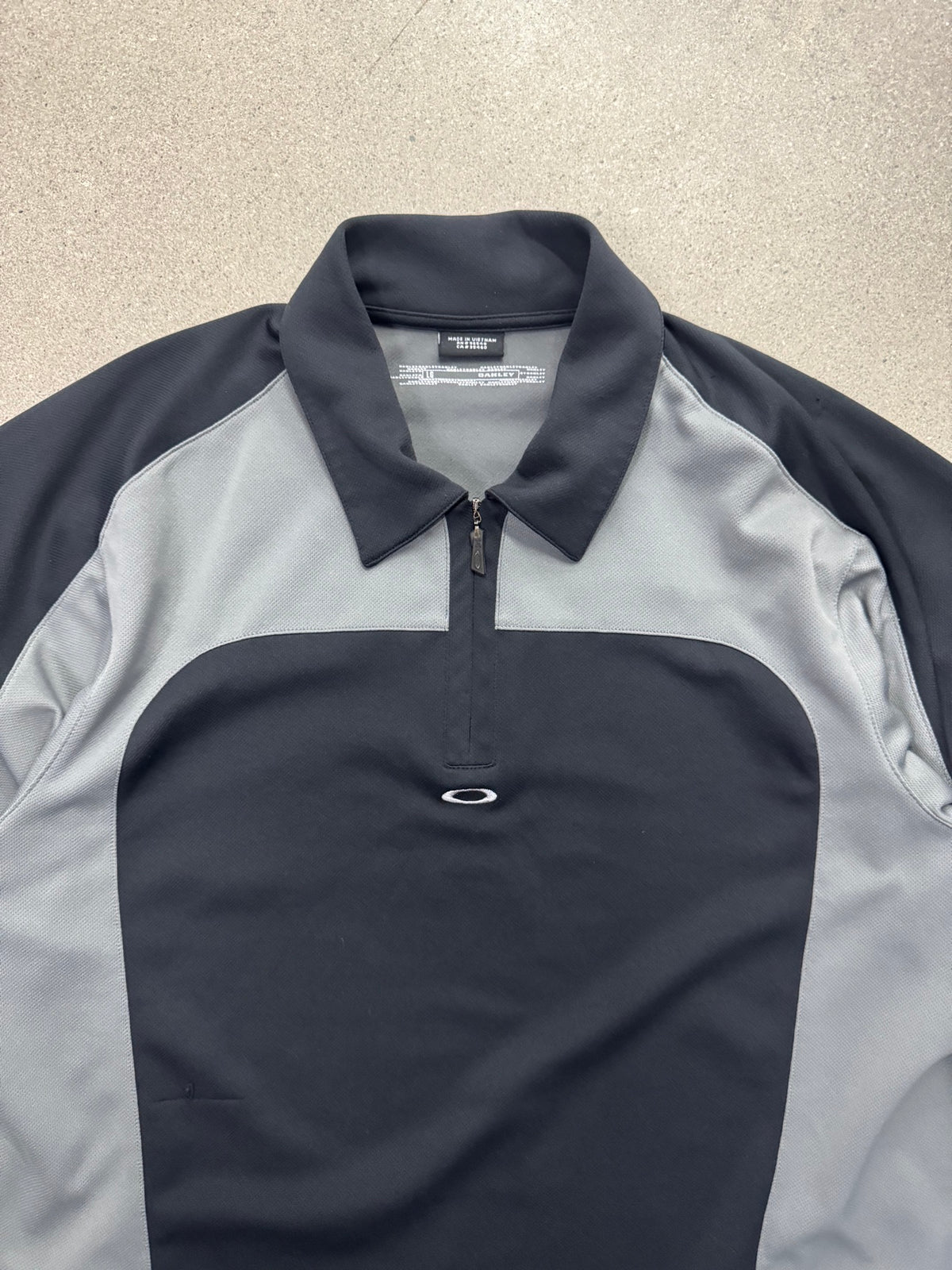 Oakley Two-Tone O-Sync Tech Zip Polo Shirt - L