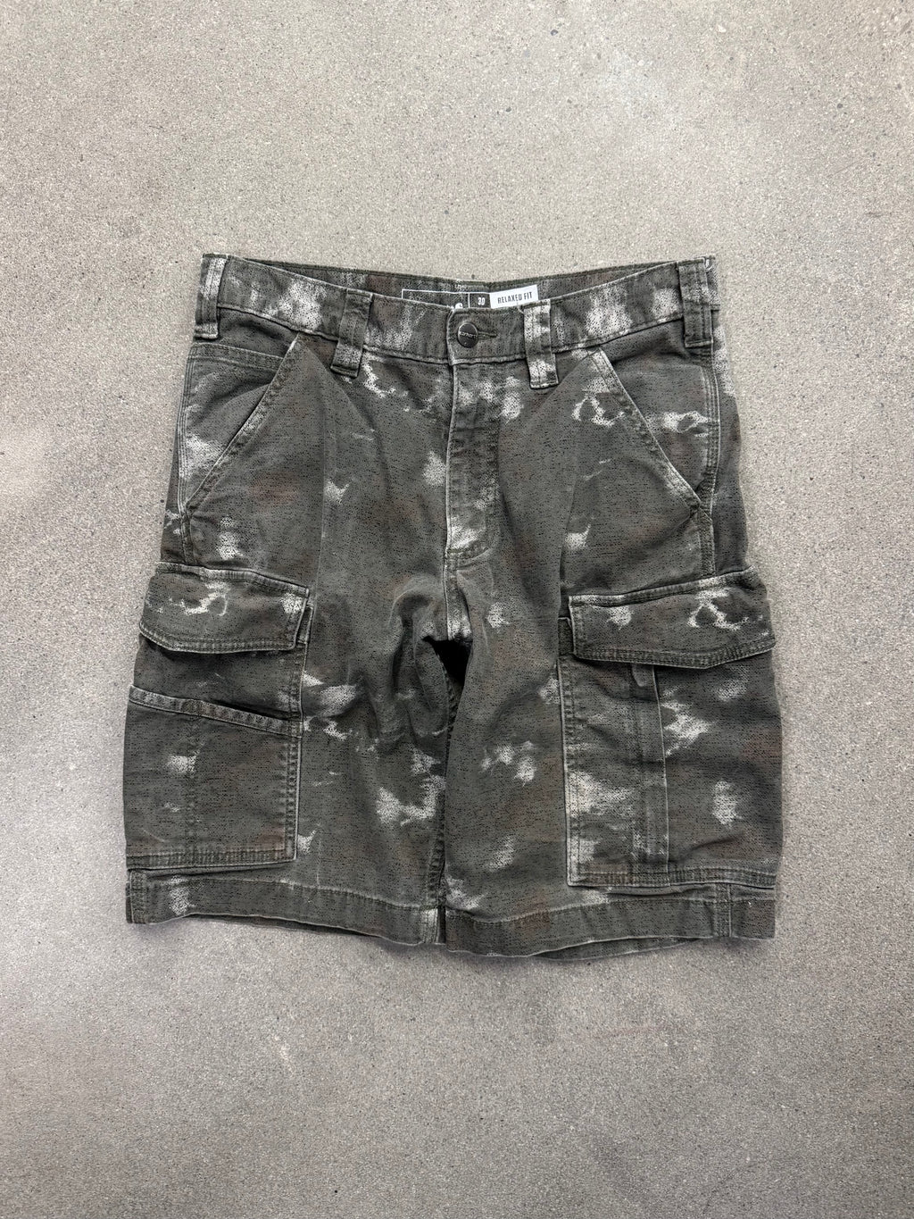 Carhartt Camo Cargo Shorts - 30”