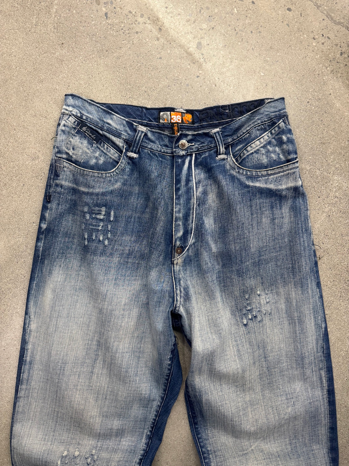 Akademiks Faded & Baggy Jeans - 35"