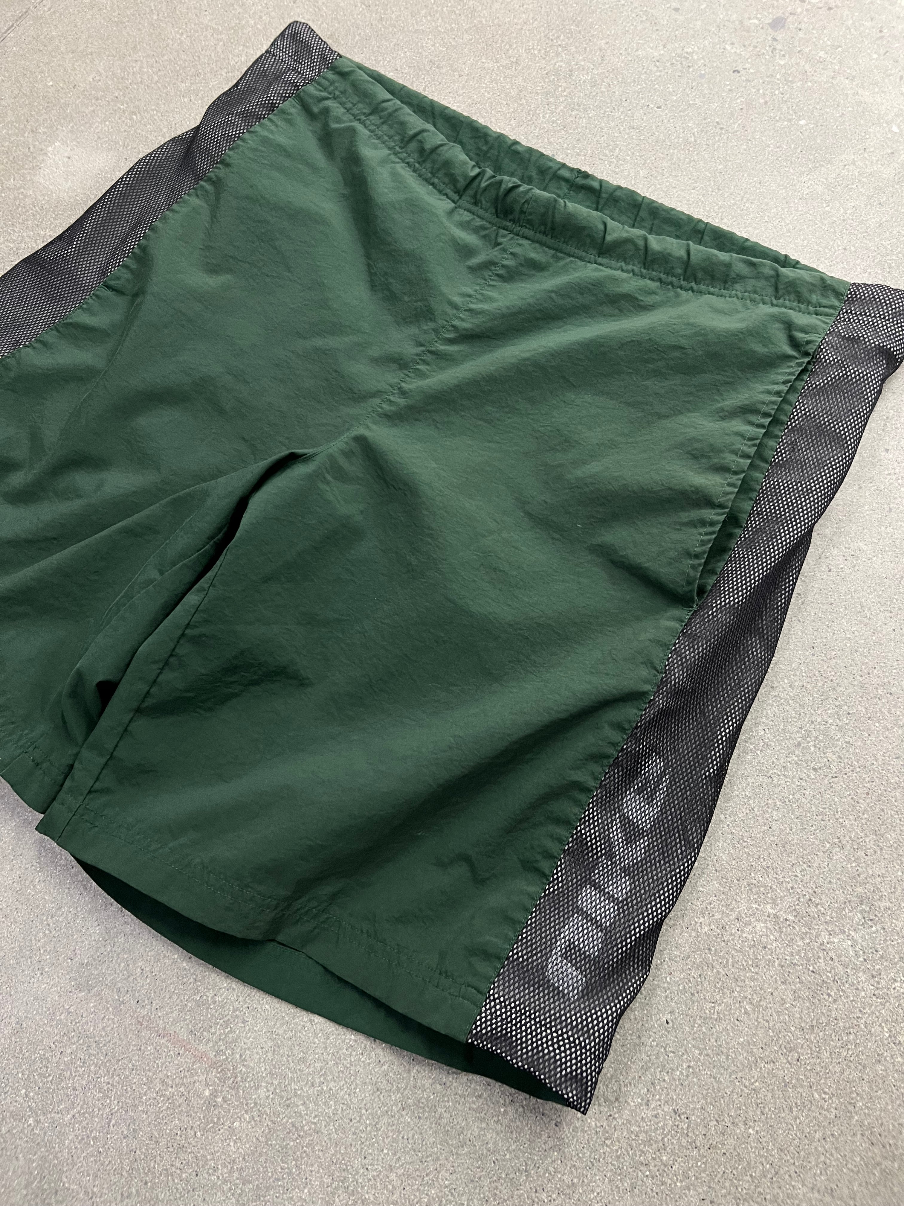 Nike Mesh Shorts - XL