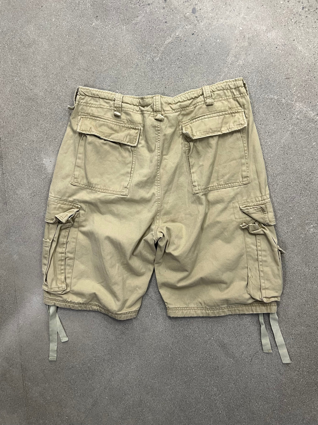 Misty Mountain Baggy Cargo Shorts - 36”