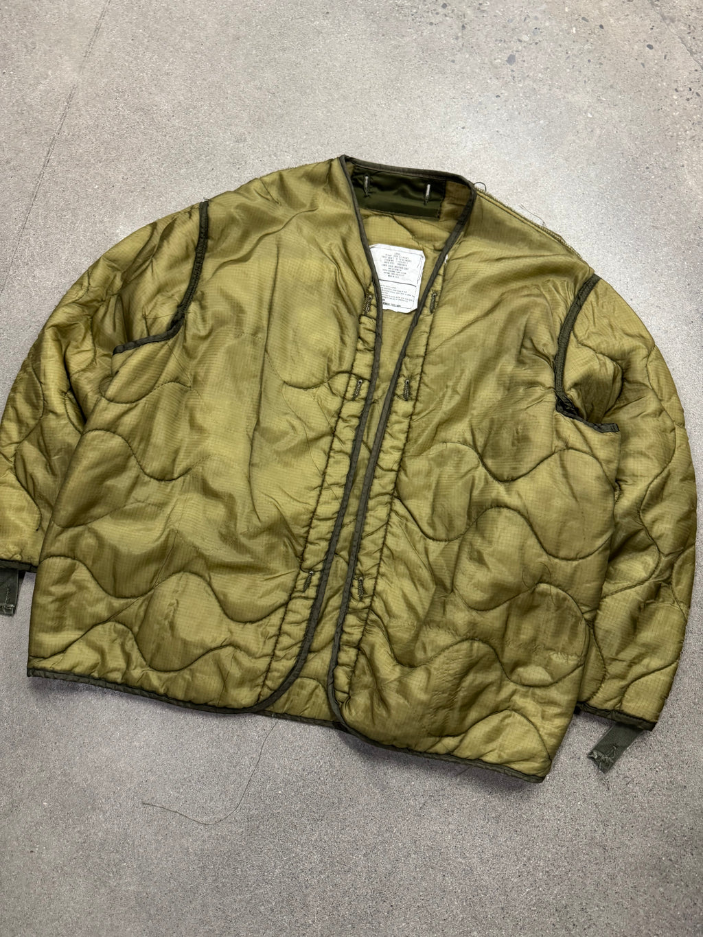 U.S. ARMY M-65 Quilted Field Jacket Liner - L