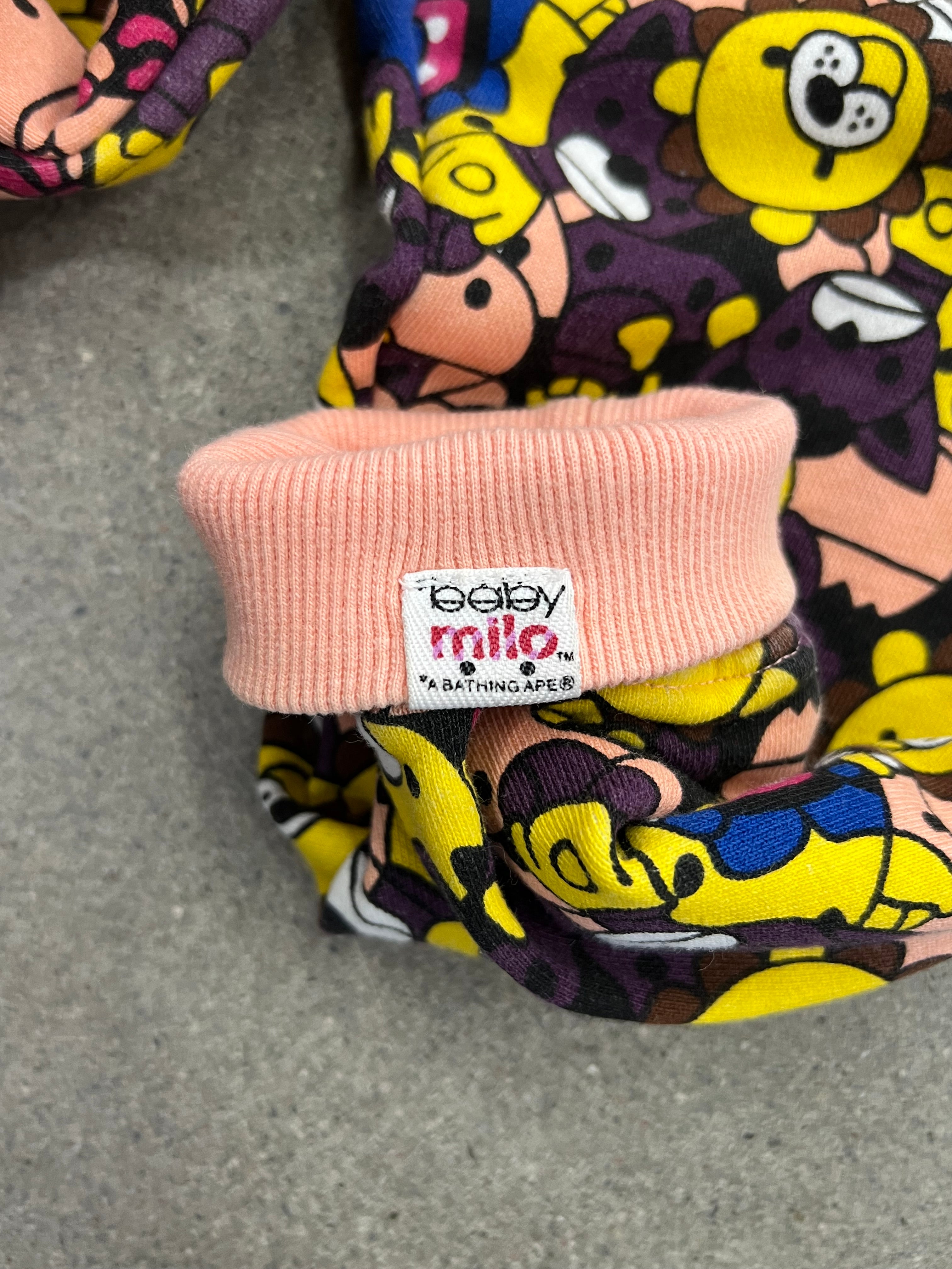 Baby Milo Crewneck Sweatshirt - L