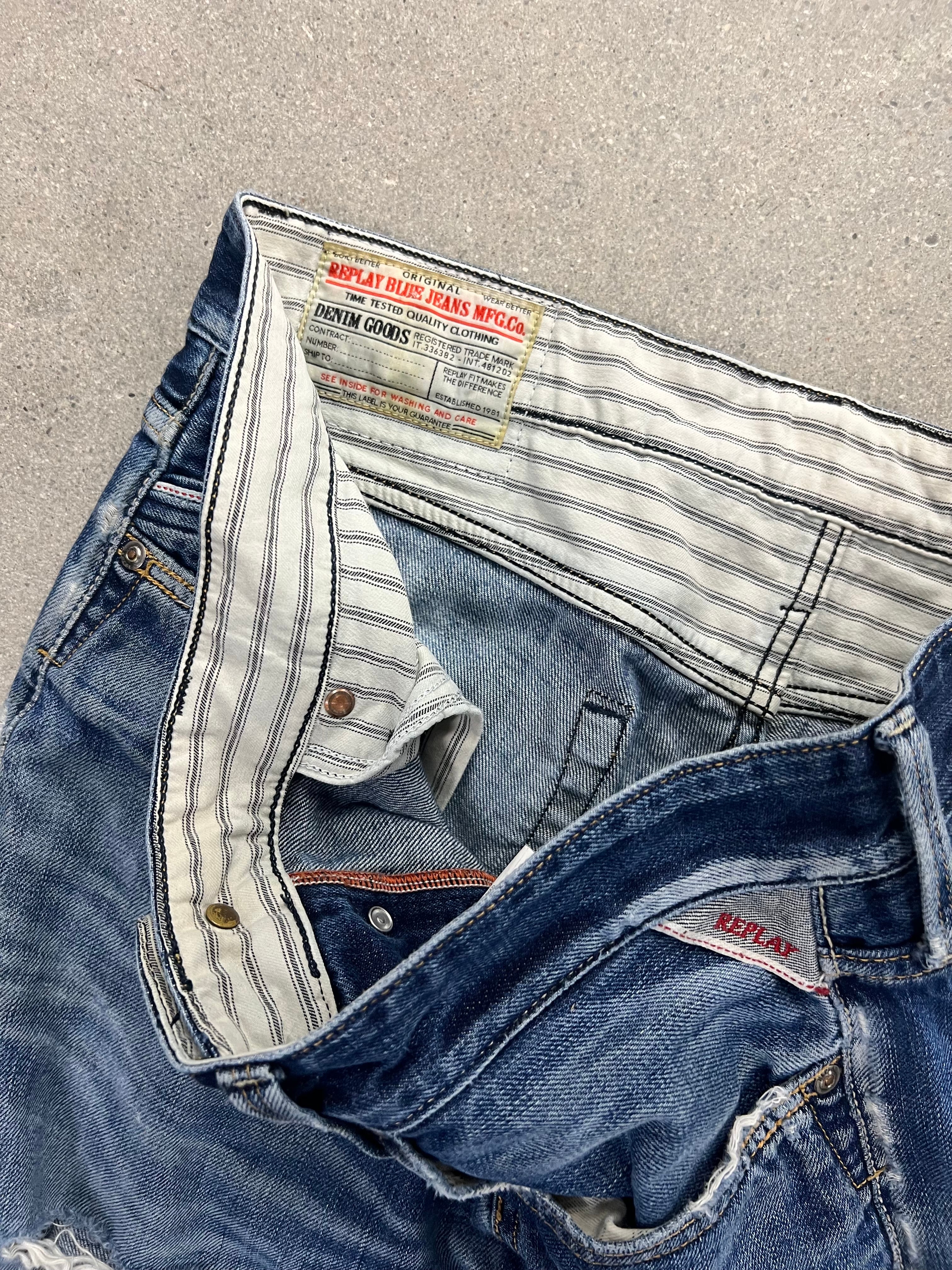 Replay Waitom Distressed Jeans - 34”