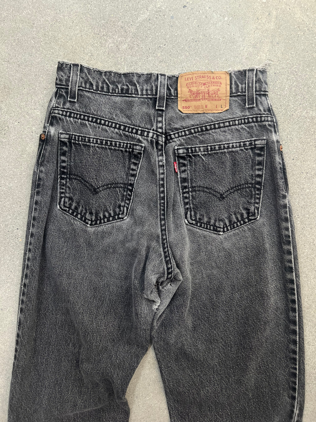 Faded Levi’s 550 Jeans - 26”