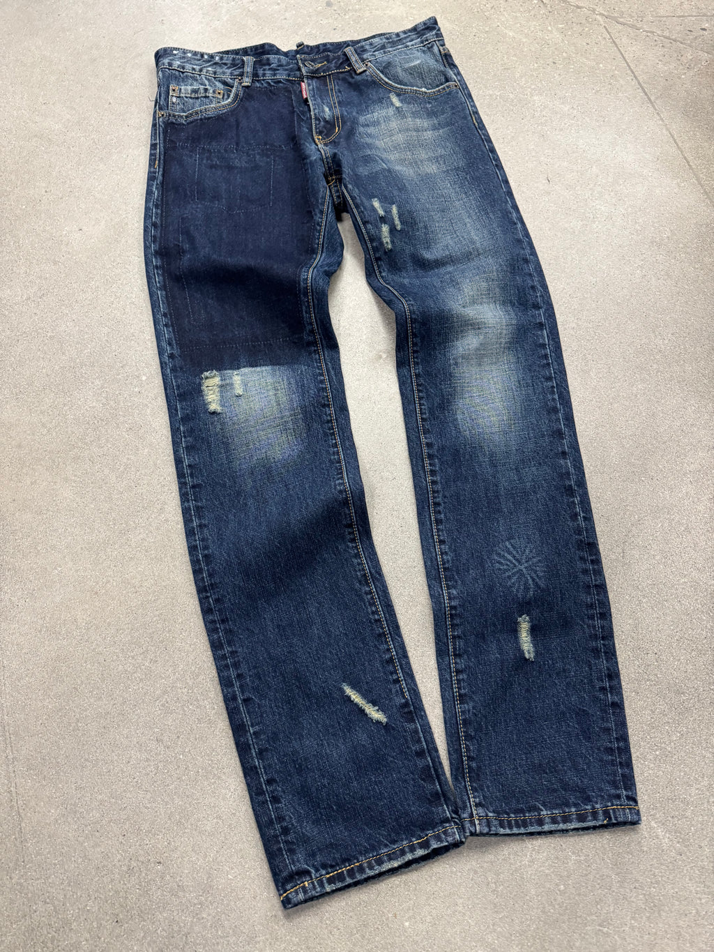 Dsquared2 Faded & Distressed Jeans - 33”