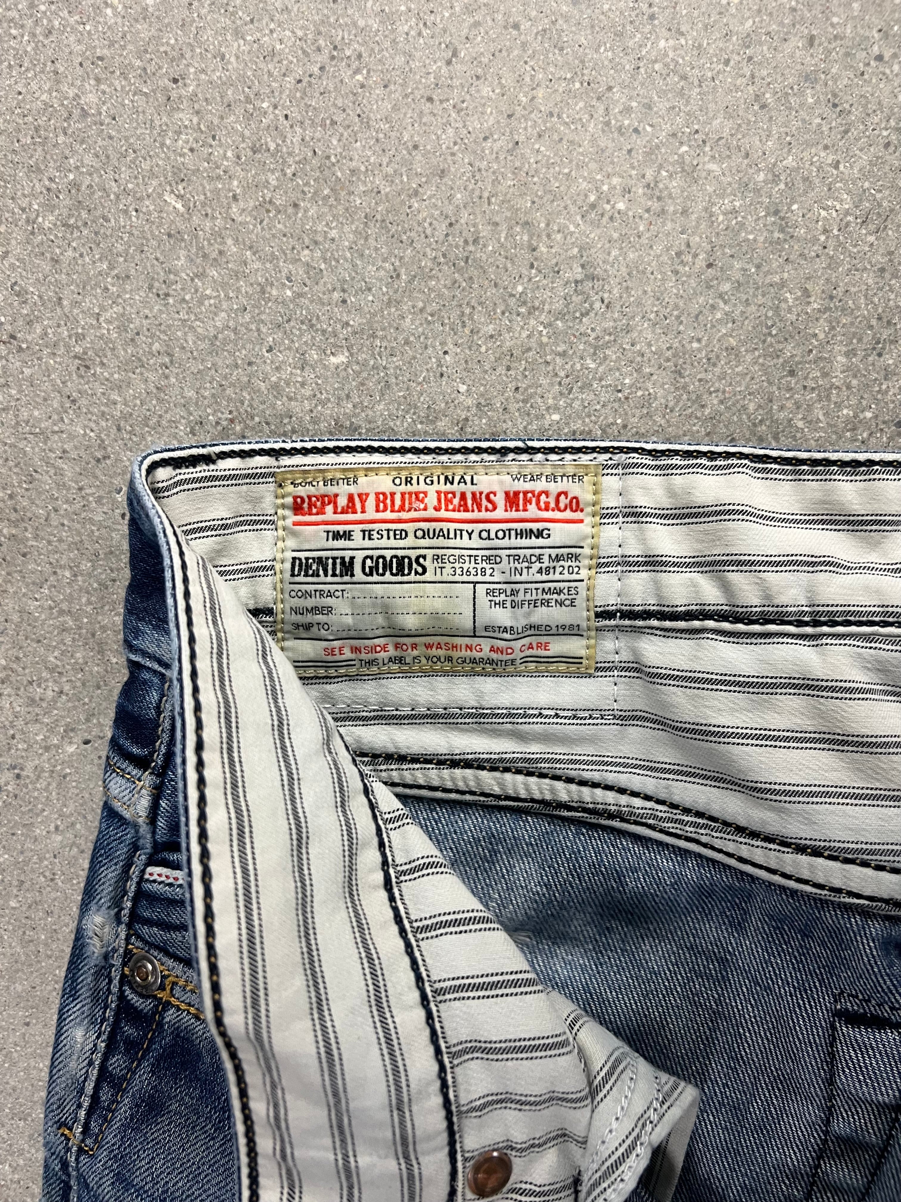 Replay Waitom Distressed Jeans - 34”