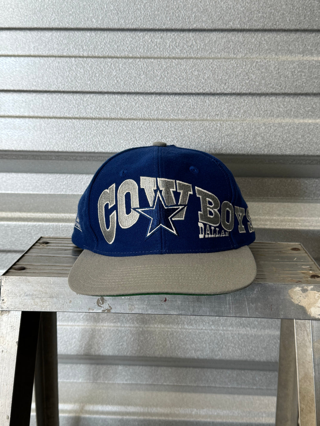 Dallas Cowboys Apex One NFL Spell-out Snapback