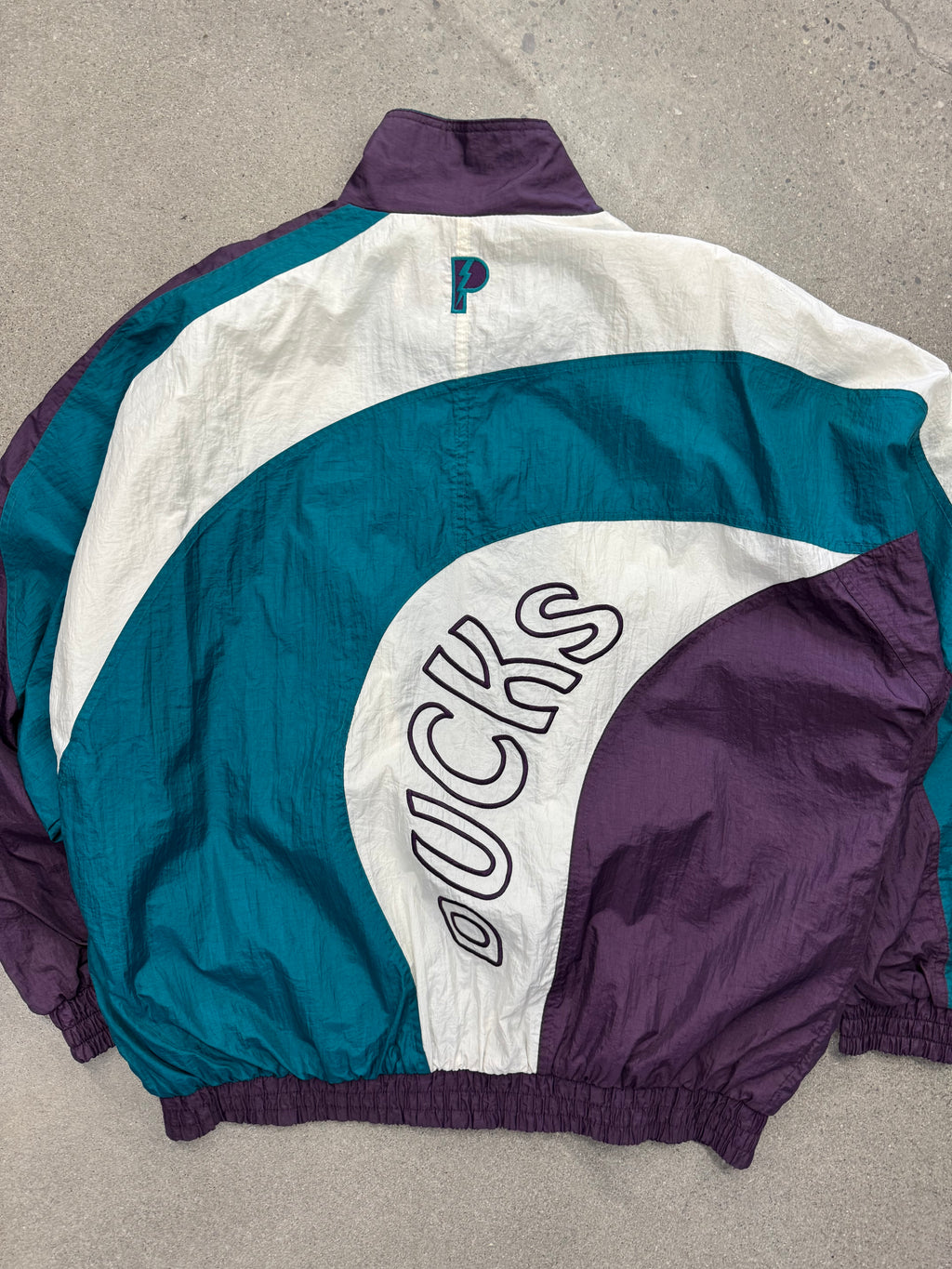 Pro Player Anaheim Mighty Ducks NHL Windbreaker Jacket - L