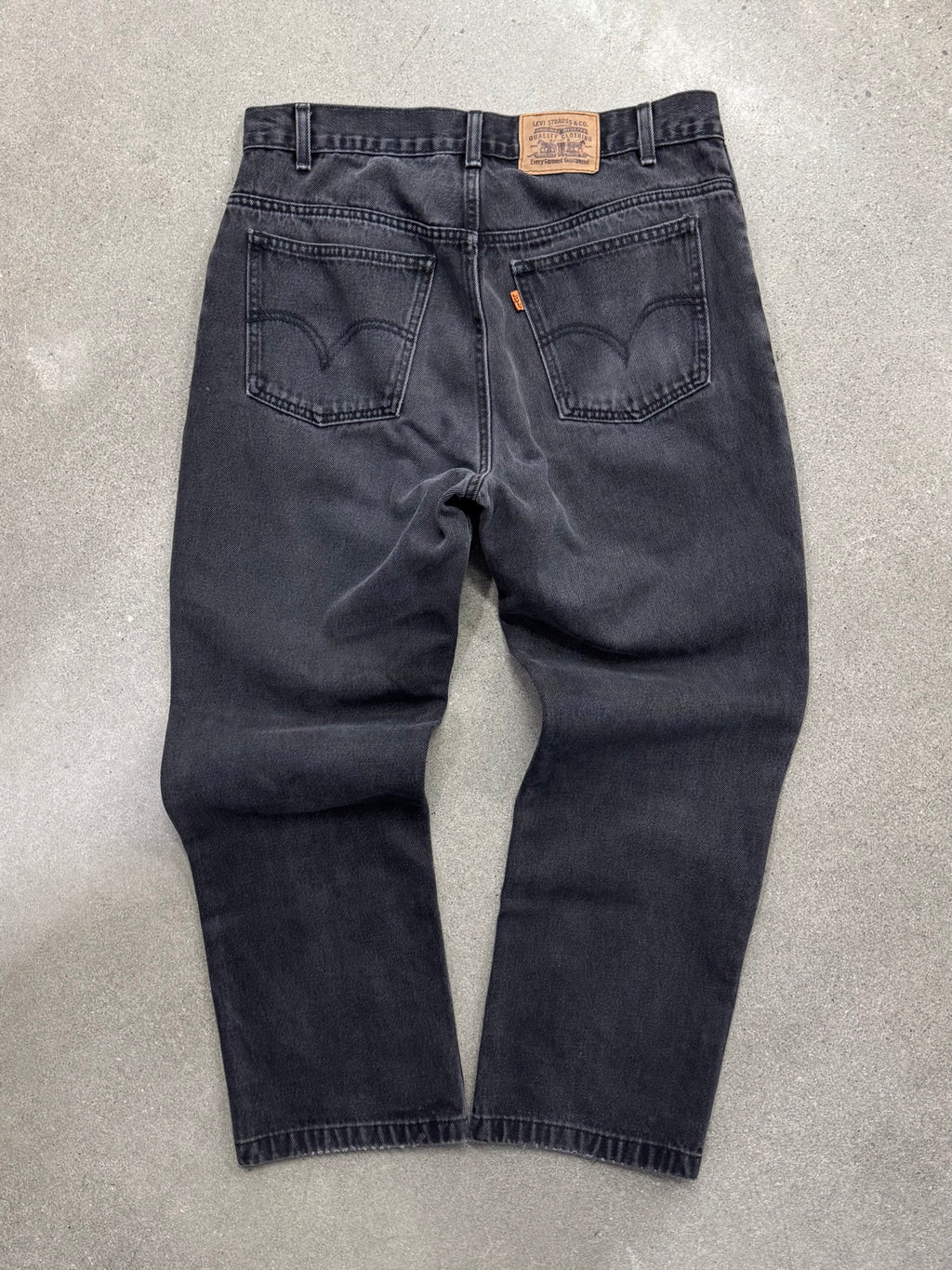 Faded Levi's Orange Tab Jeans - 32"
