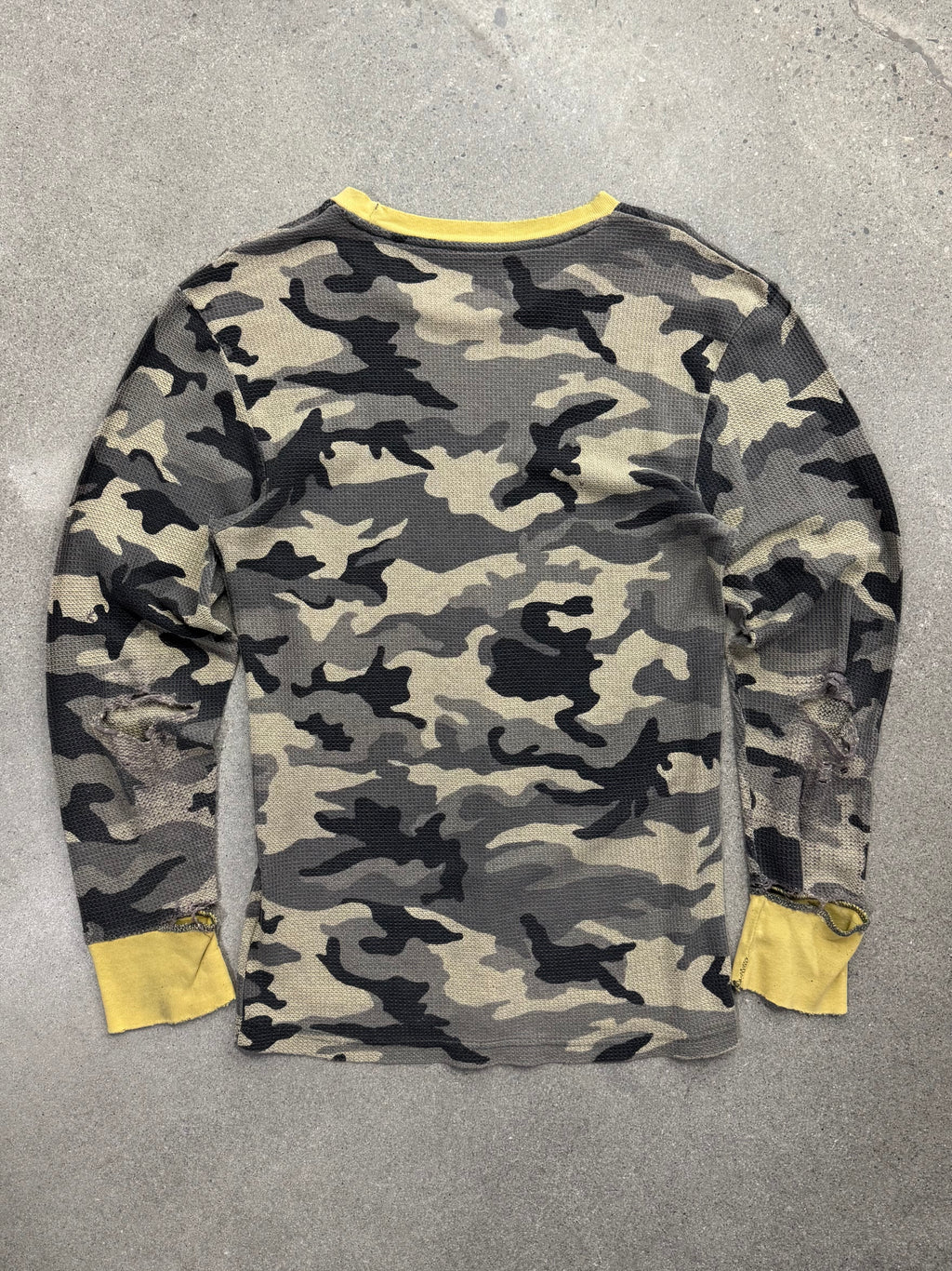 Blank Military Waffle-Knit Camo Long Sleeve Thermal Shirt - L