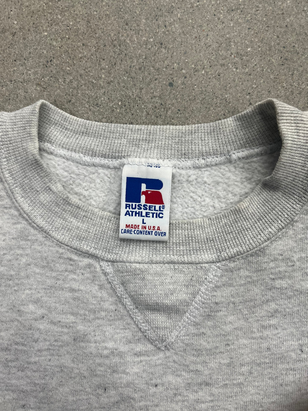 Russell Athletics Blank Crewneck Sweatshirt - L