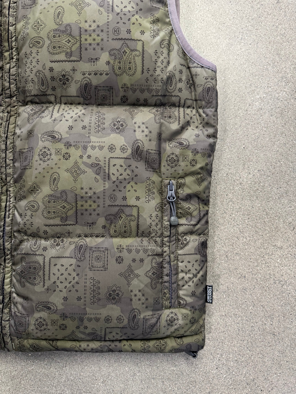 Stussy Paisley Reversible Down Puffer Vest - M