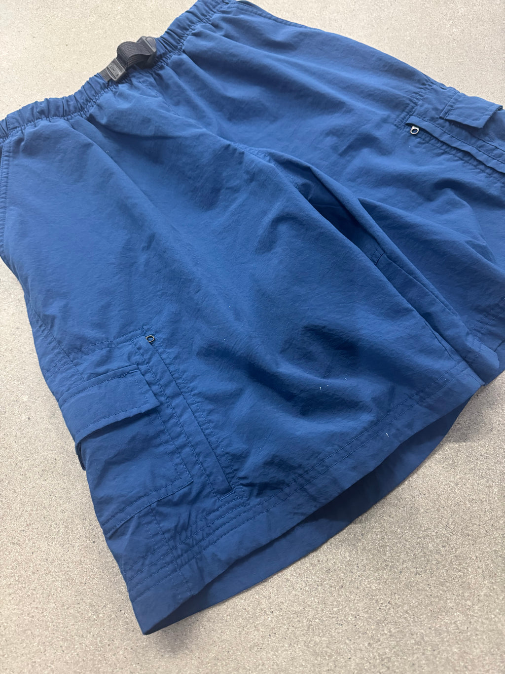 Nike ACG Nylon Cargo Shorts - M