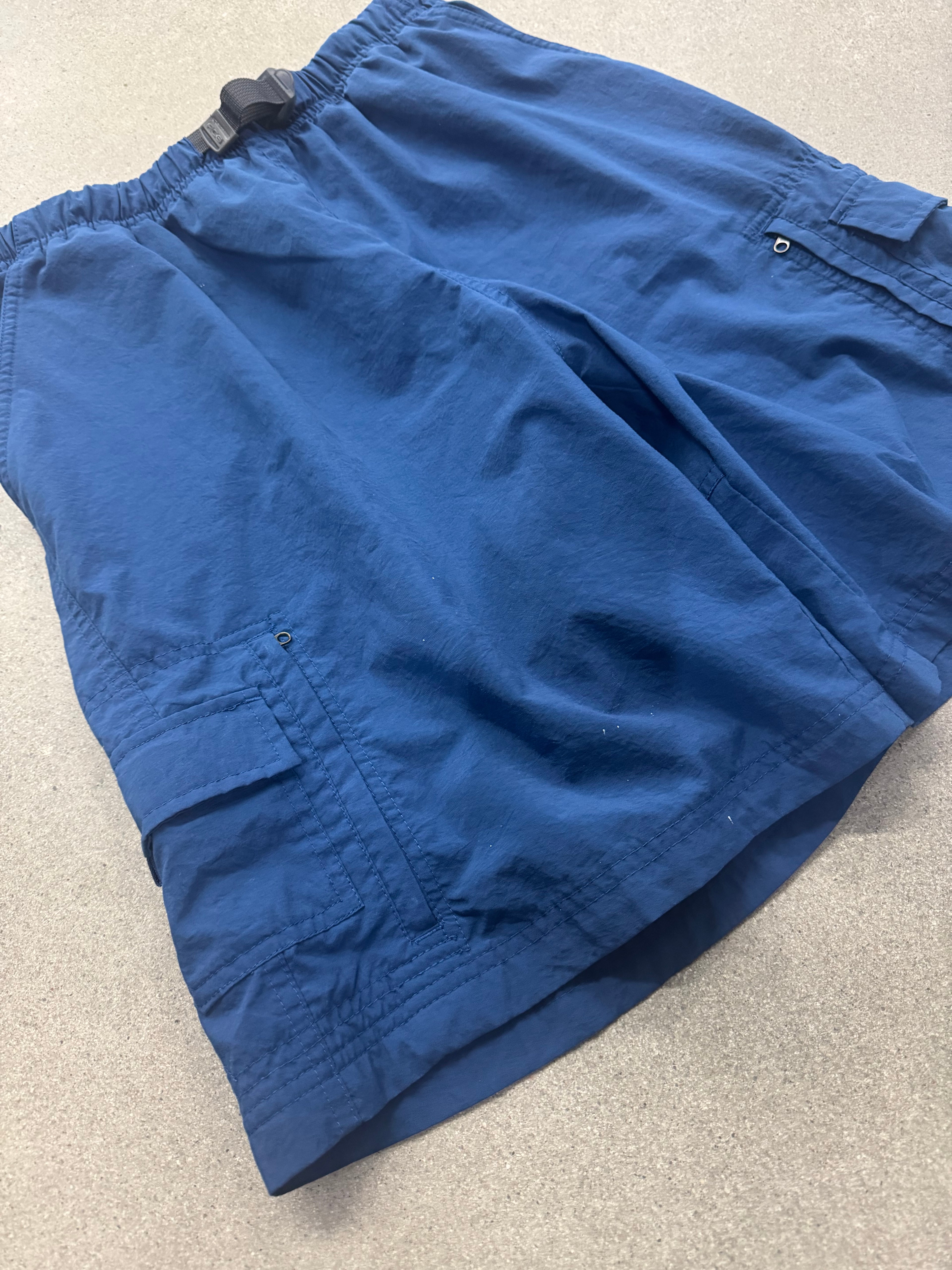 Nike ACG Nylon Cargo Shorts - M