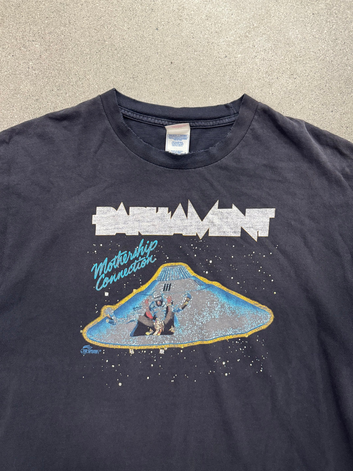 Parliament Funkadelic Mothership Connection T-Shirt - XL