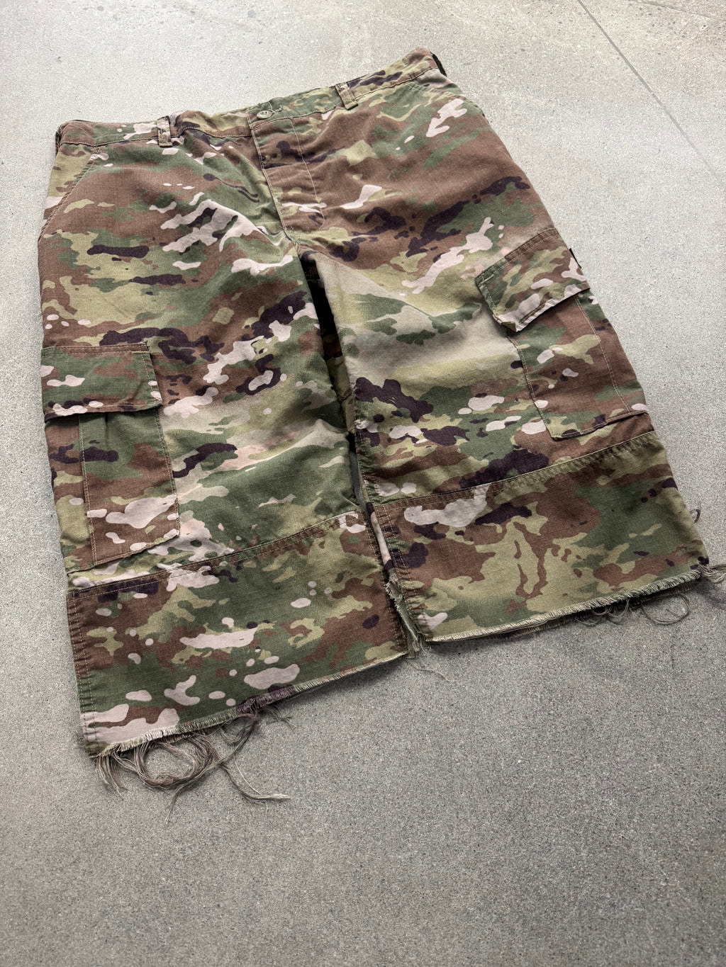 Scorpion W2 Camo ARMY Capris - 36”