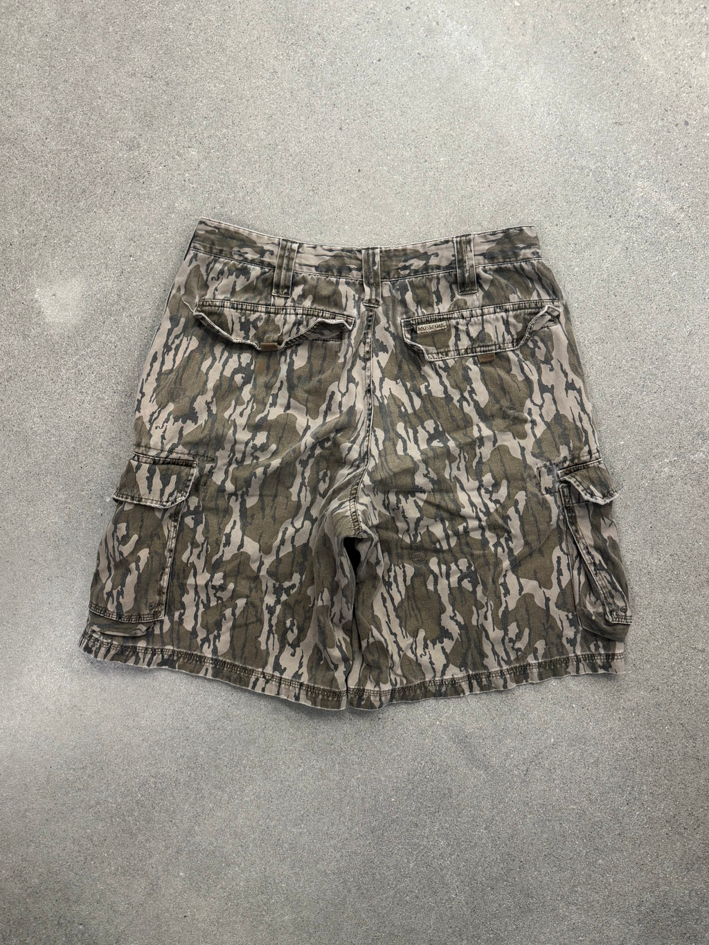 Mossy Oak Bottomland Cargo Camo Shorts - 32”