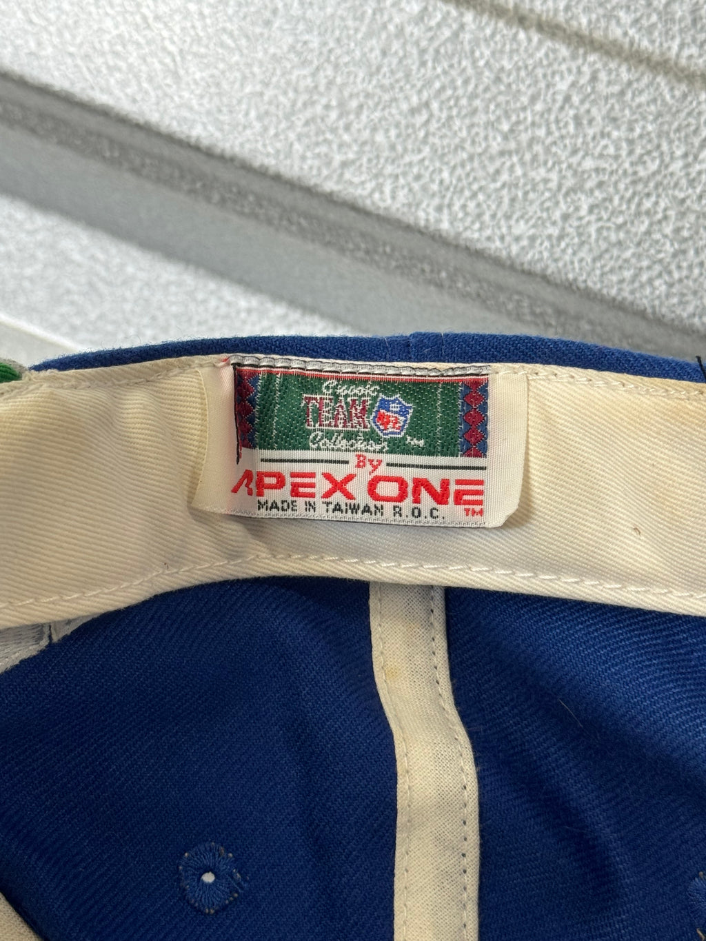 Dallas Cowboys Apex One NFL Spell-out Snapback