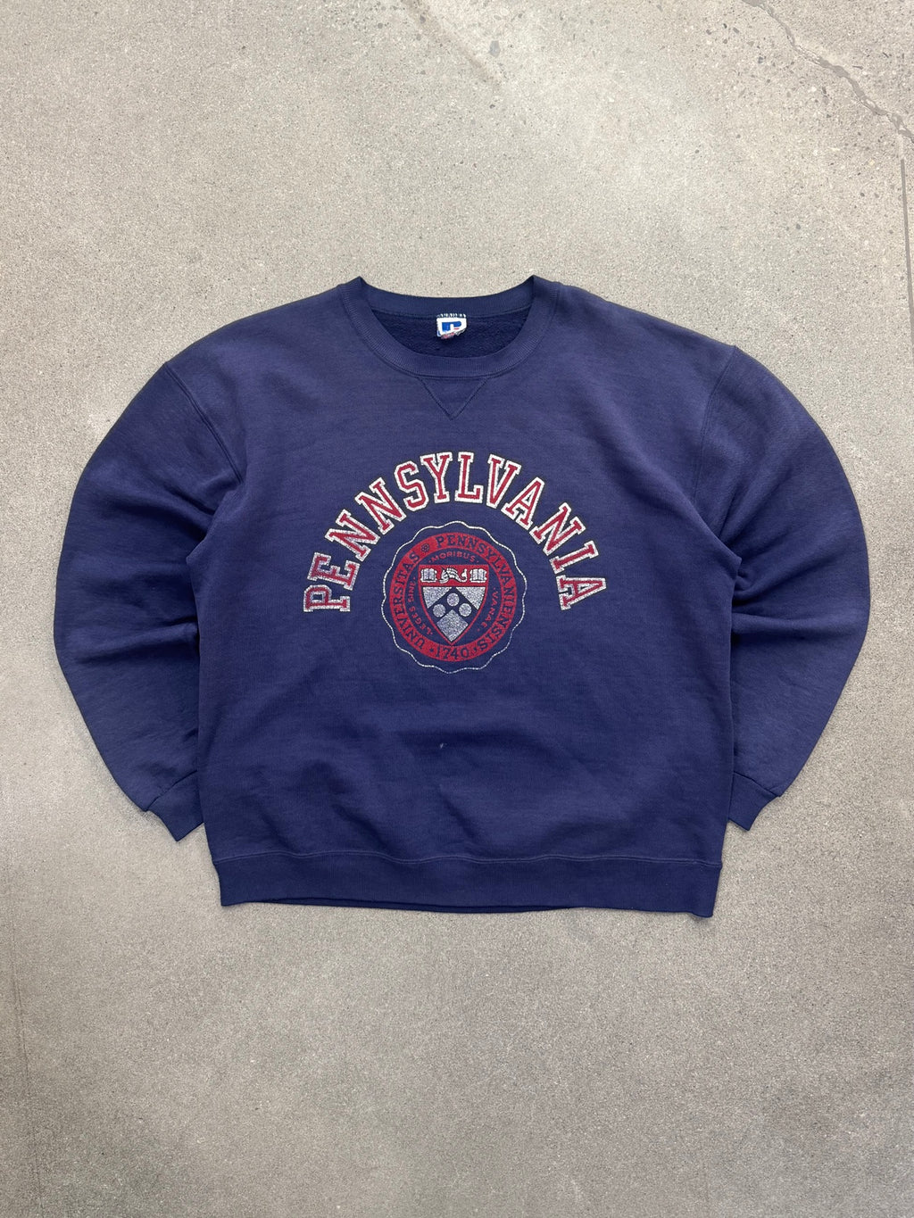 Faded Russell Athletic University of Pennsylvania Crewneck Sweatshirt - L