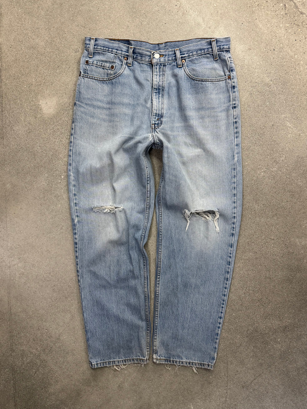 Faded & Distressed Levi’s 550 Jeans - 35”