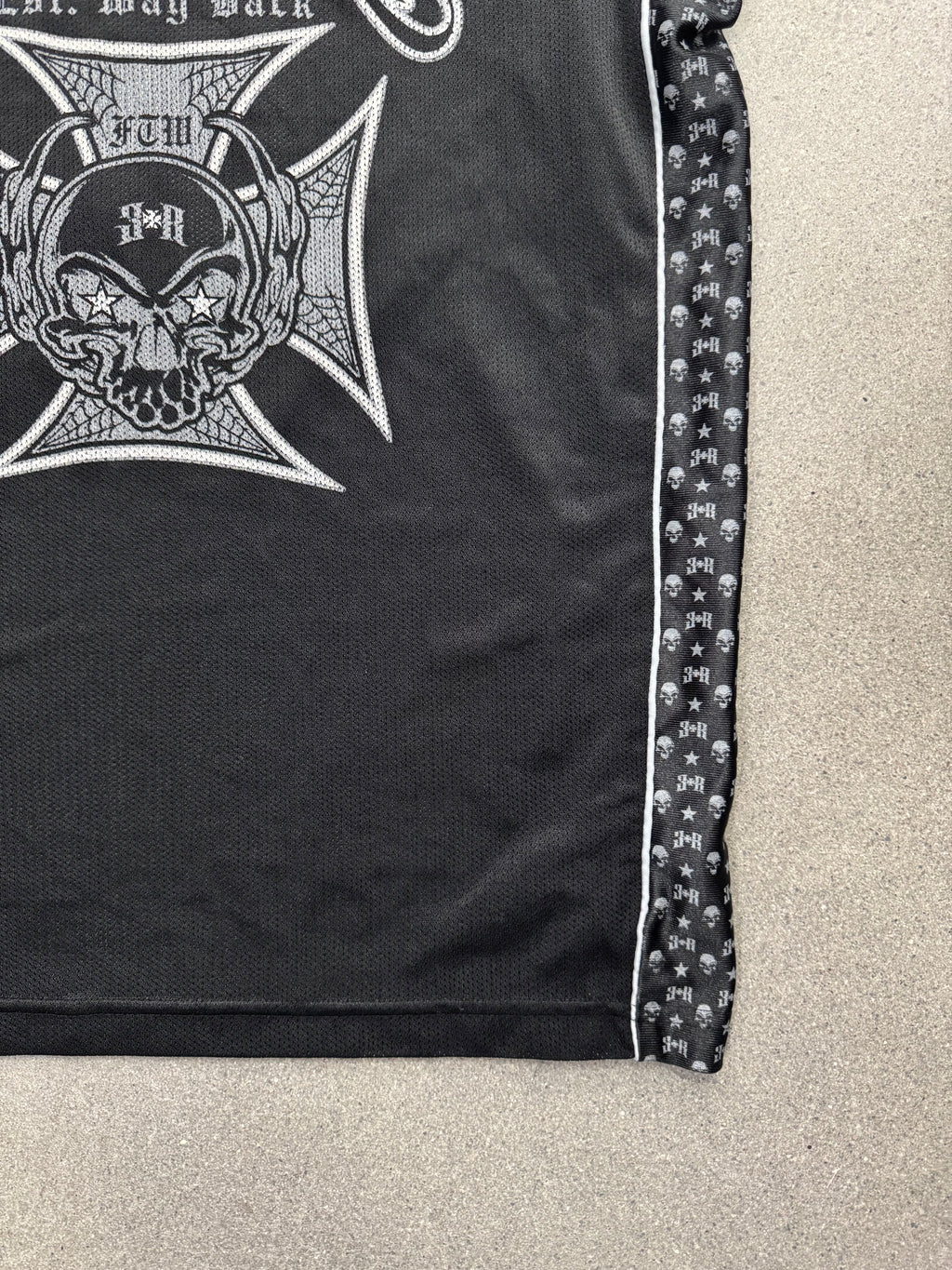 Third Rail Skull & Cross Basketball Jersey - L