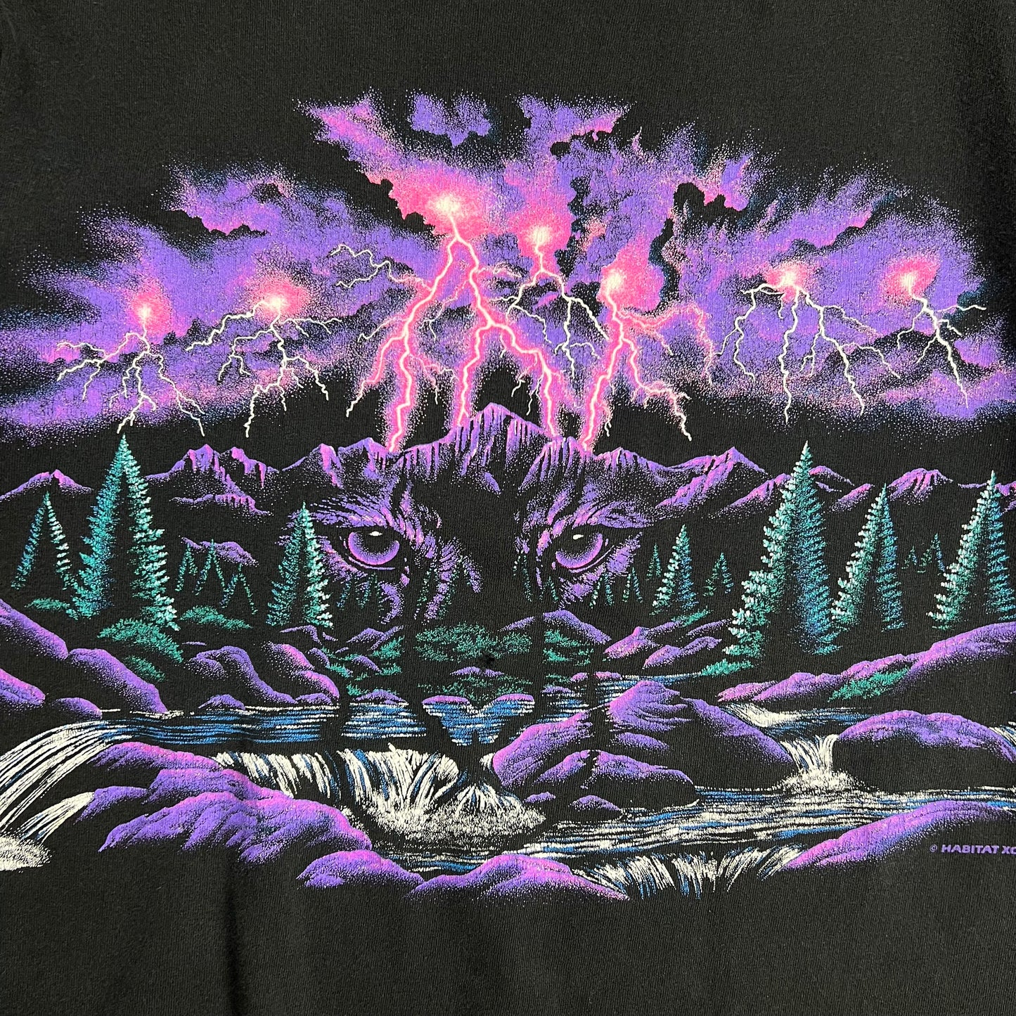 Faded Purple Lightning Nature T-shirt - M