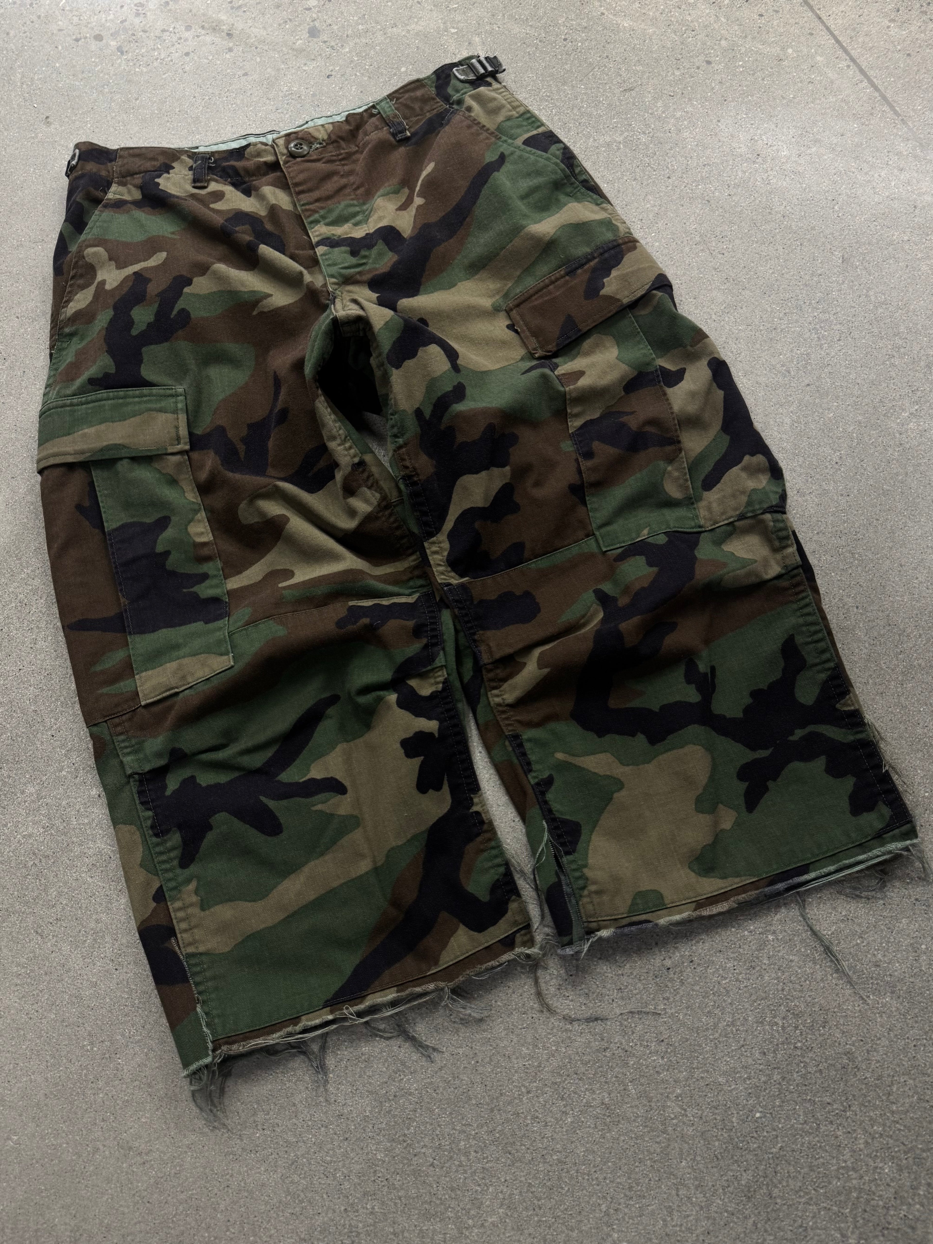 Woodland Camo ARMY Capris - 30”