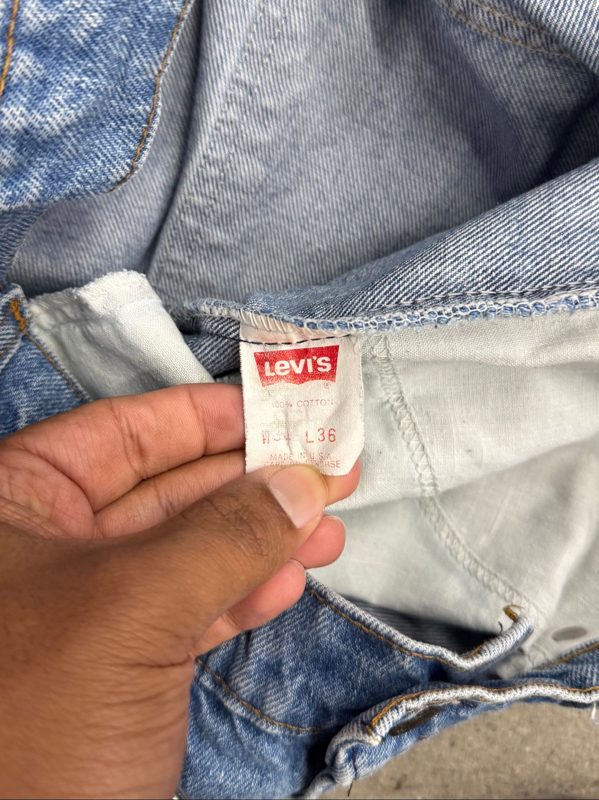Faded Levi's Orange Tab Jeans - 32"