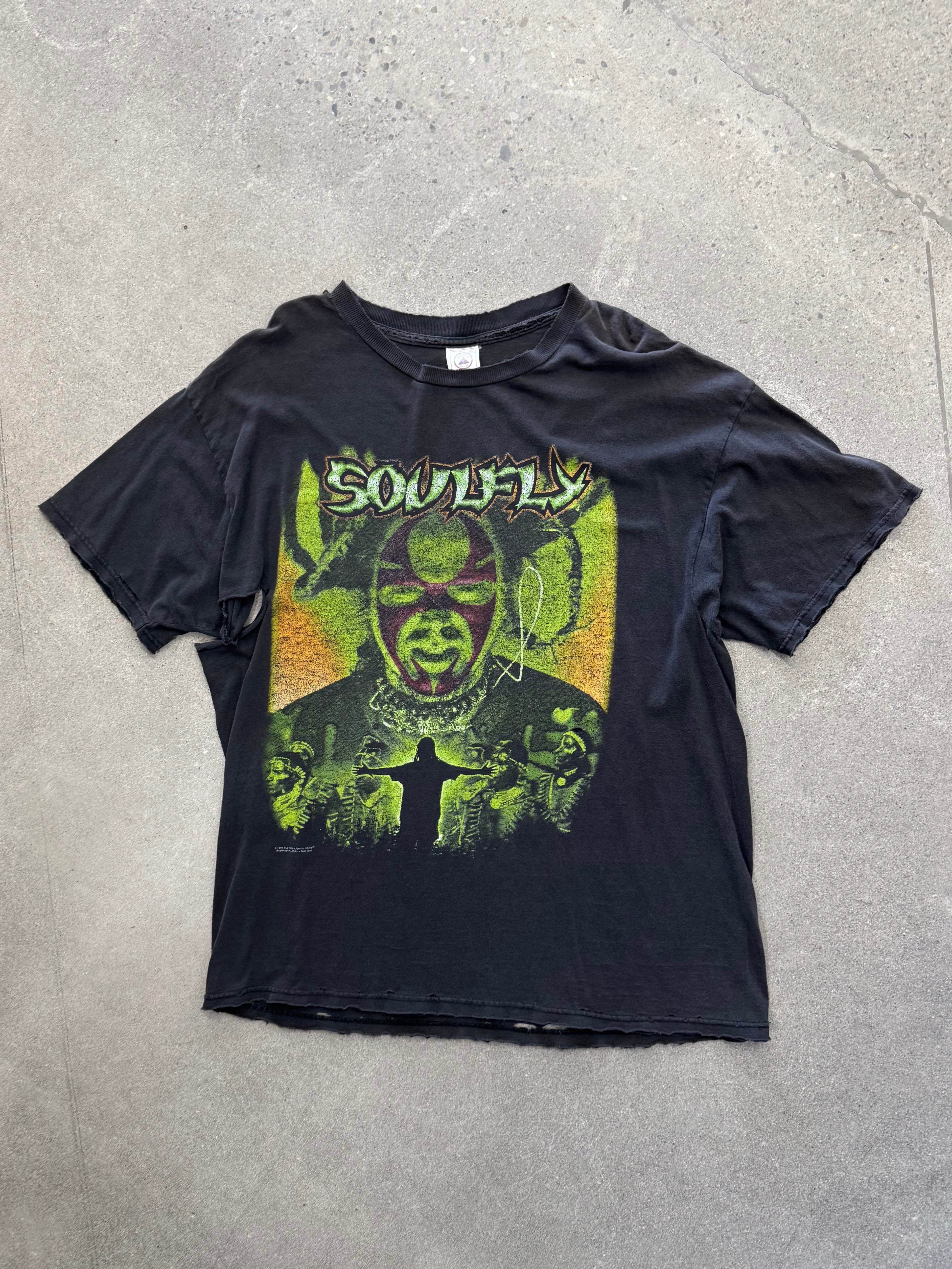Faded 1999 Soulfly Tribe World Noise Band T-Shirt - XL