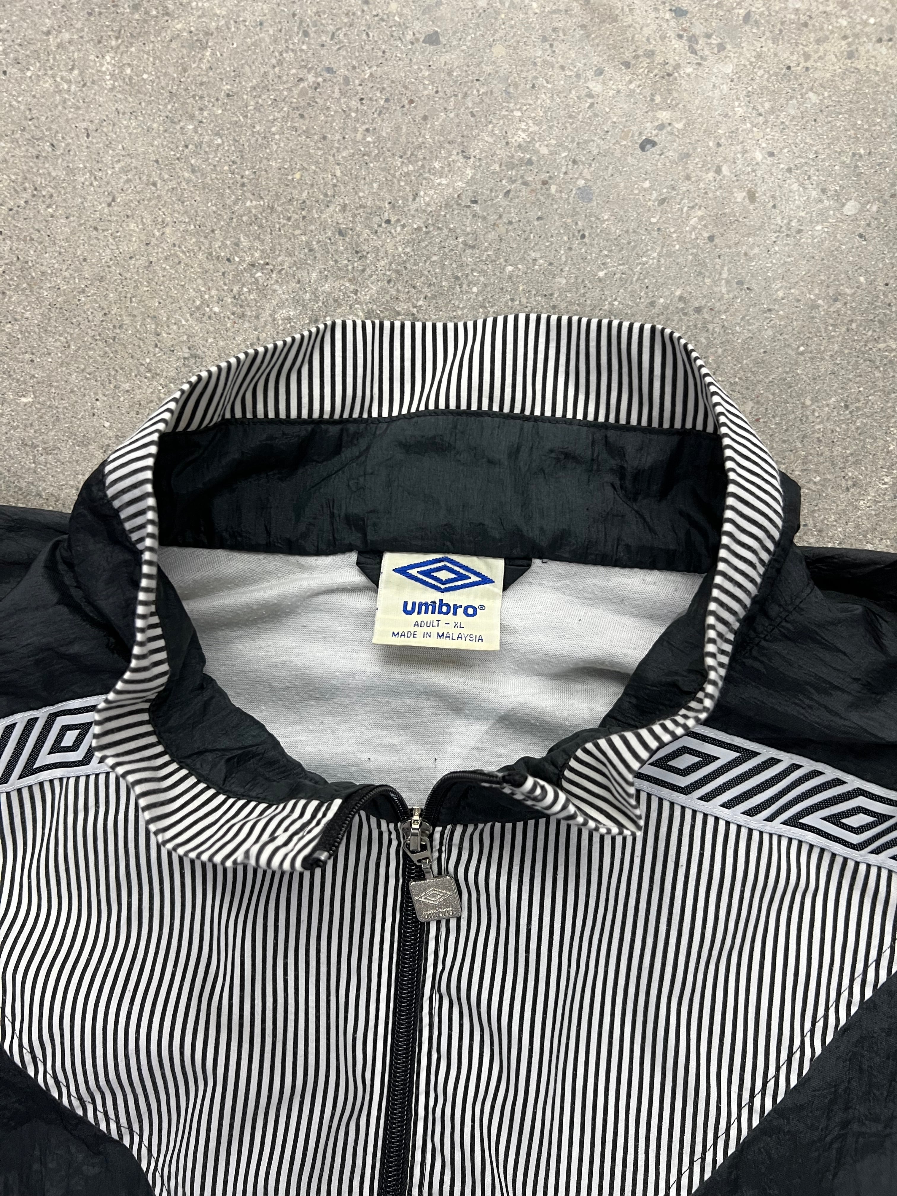 Umbro Stripe Tape Logo Track Set - XL