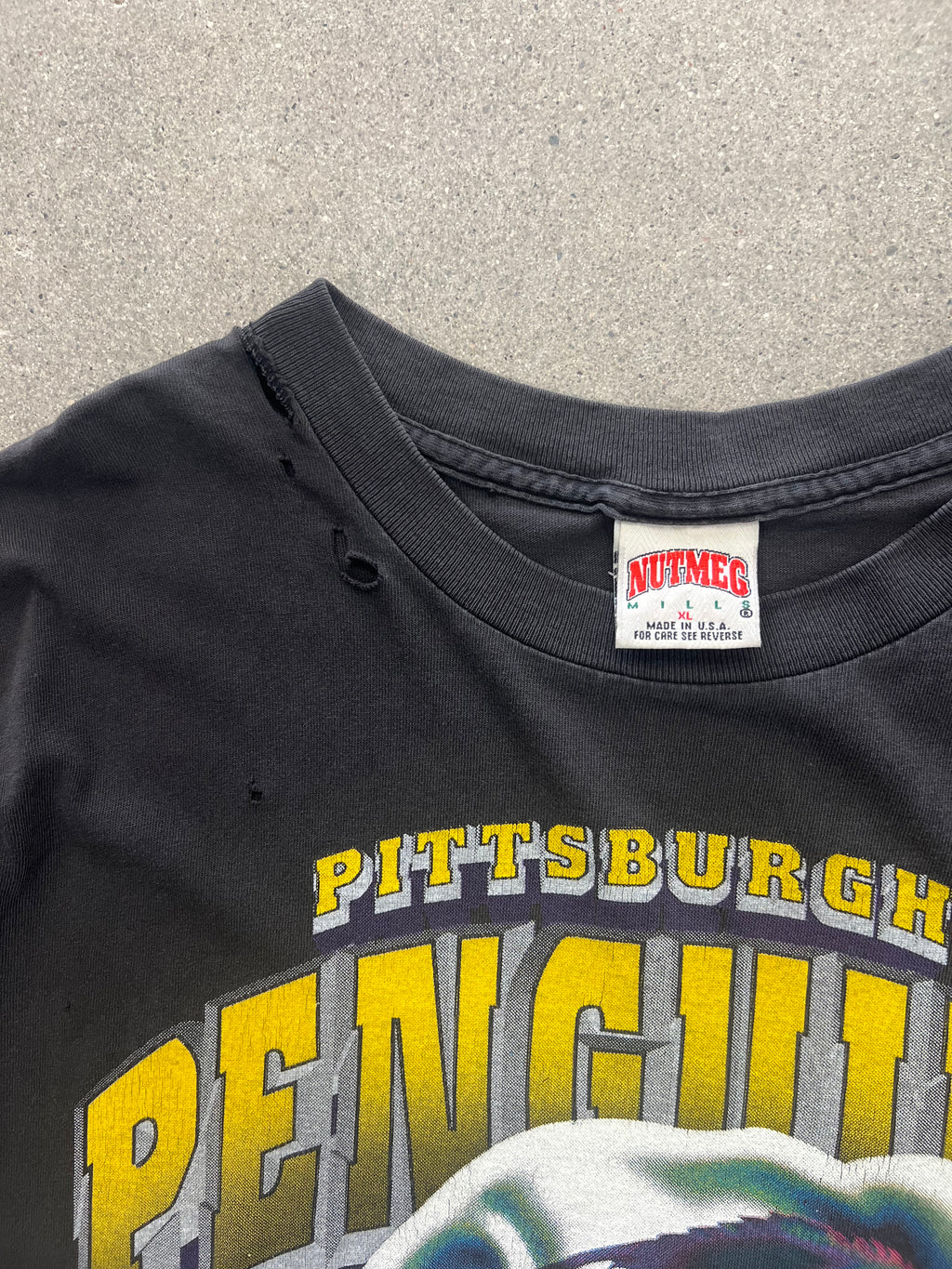 Pittsburgh Penguins NHL Nutmeg T-Shirt - XL