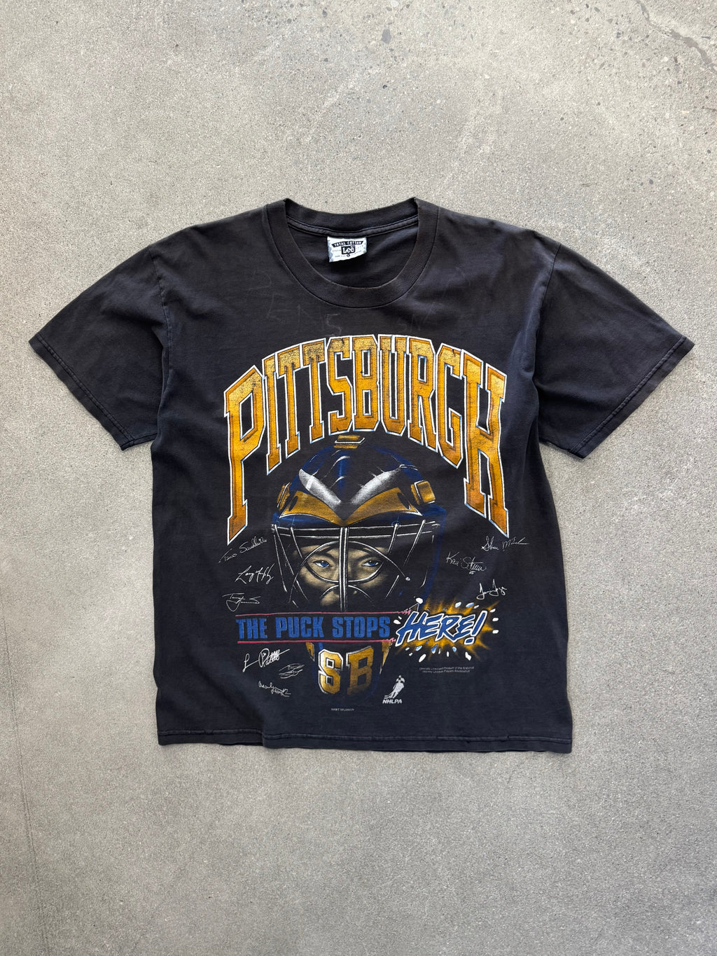 Faded Pittsburg Penguins Puck Stops Here NHL T-Shirt - L