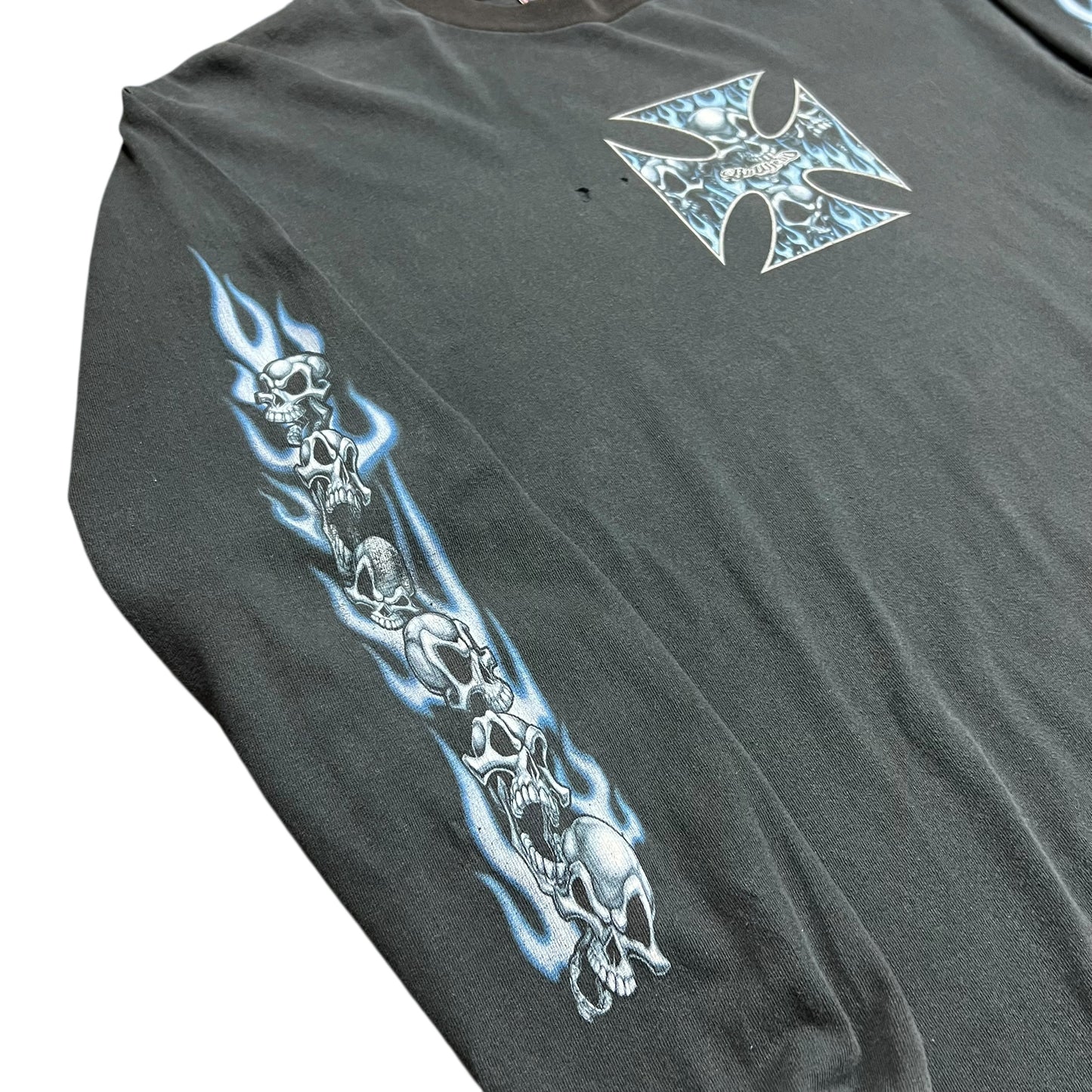 Bullhead Flaming Skull Long-sleeve Shirt - L