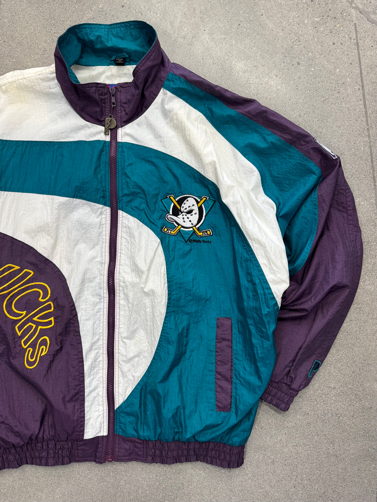 Pro Player Anaheim Mighty Ducks NHL Windbreaker Jacket - L
