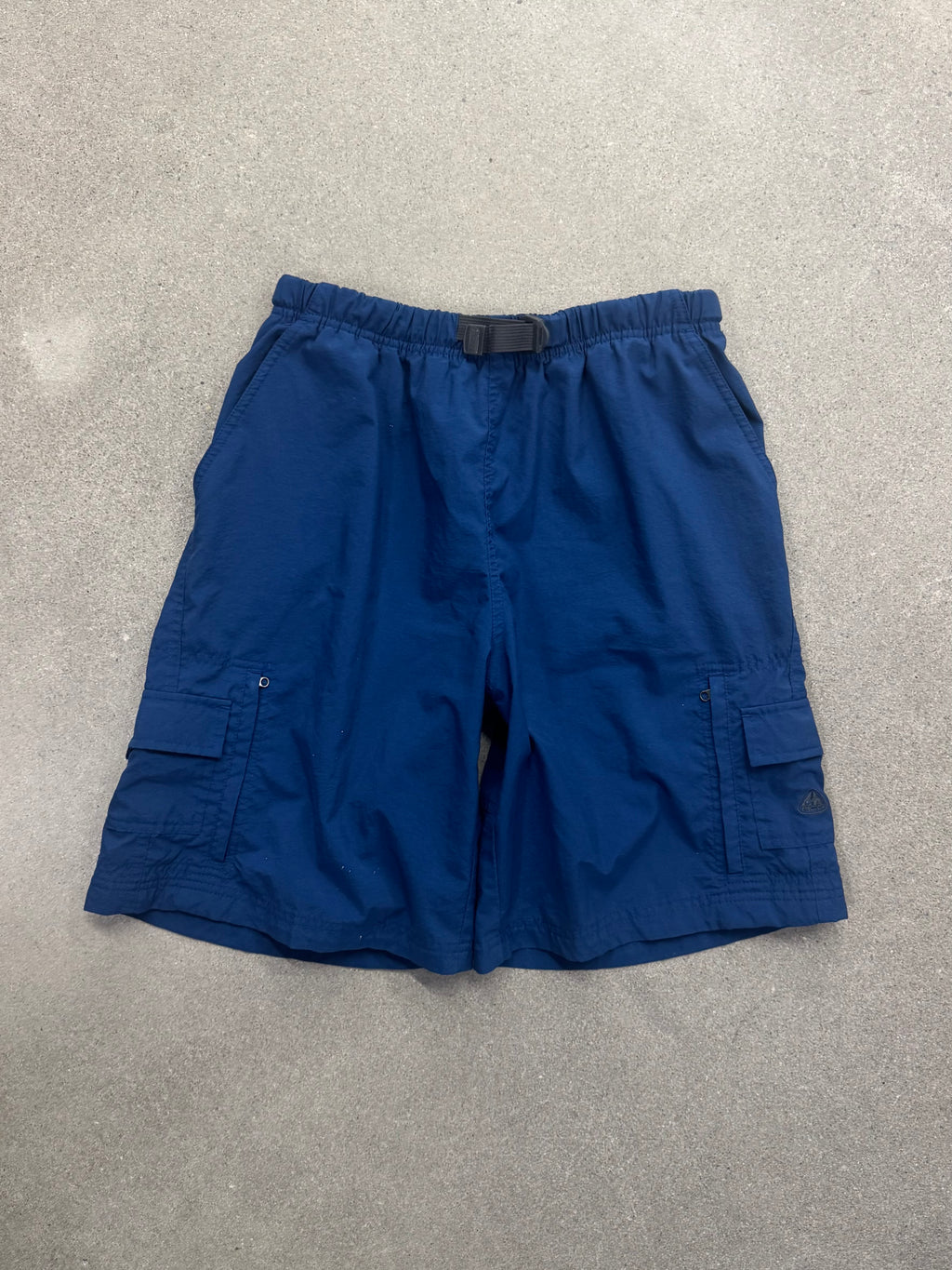 Nike ACG Nylon Cargo Shorts - M
